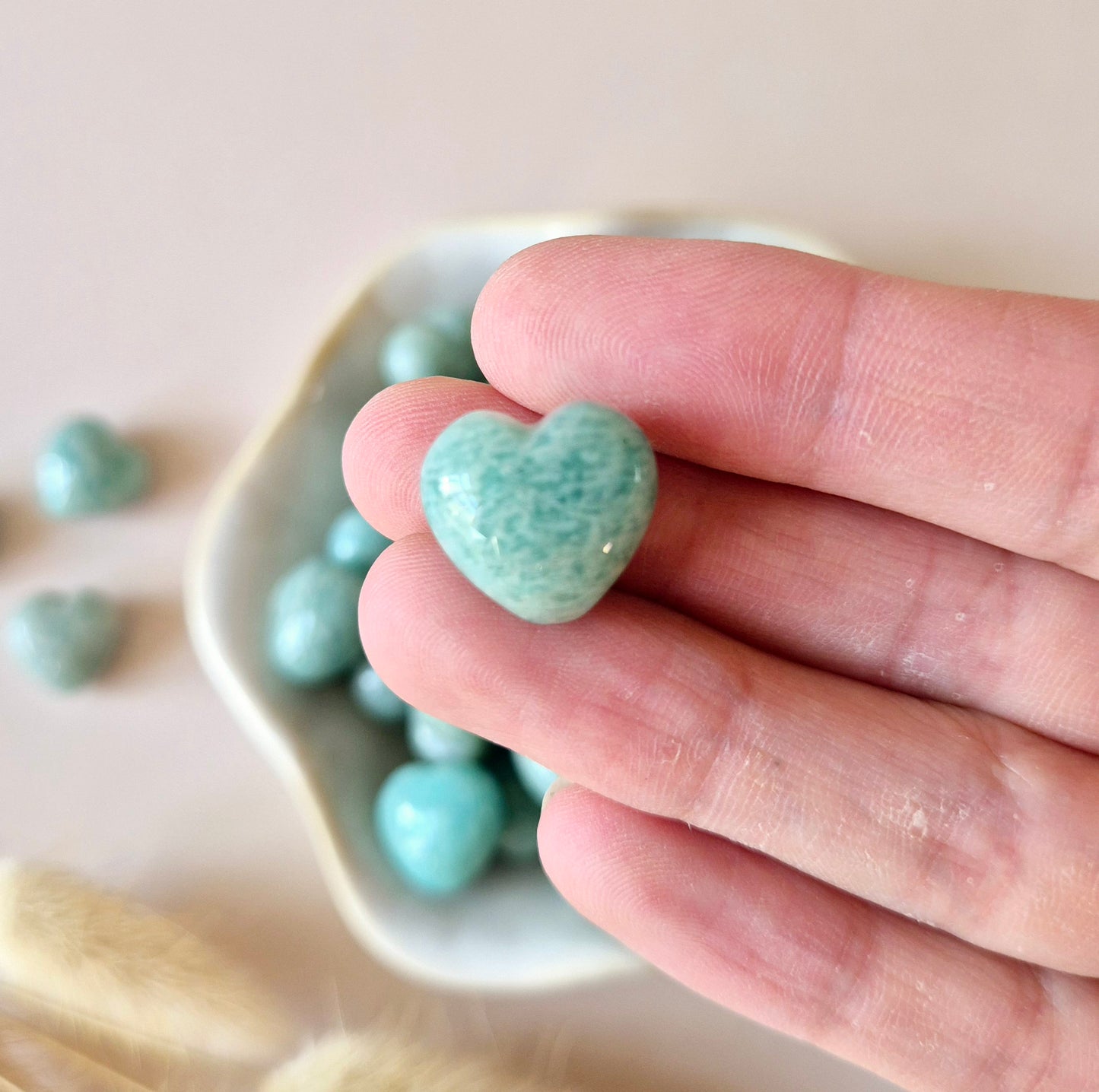 Mini Edelsteen Hartje Zaksteen – Amazoniet (1,5 cm) voor crystal confetti