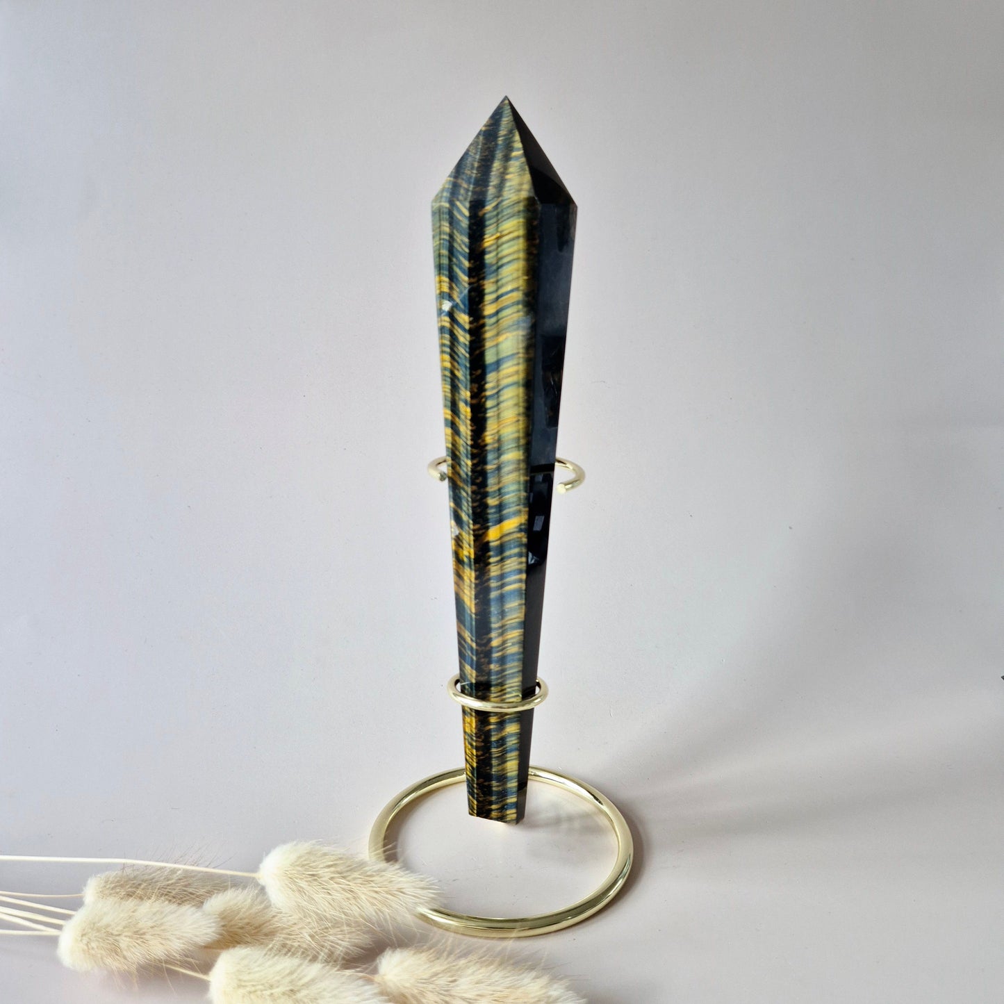 XL Edelsteen Blauwe Tijgeroog Scepter op Standaard – 22 cm 400gr Power & Protectie (Valkenoog)