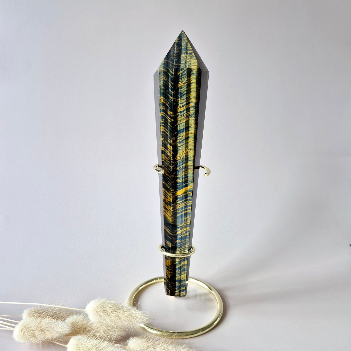 XL Edelsteen Blauwe Tijgeroog Scepter op Standaard – 22 cm 400gr Power & Protectie (Valkenoog)