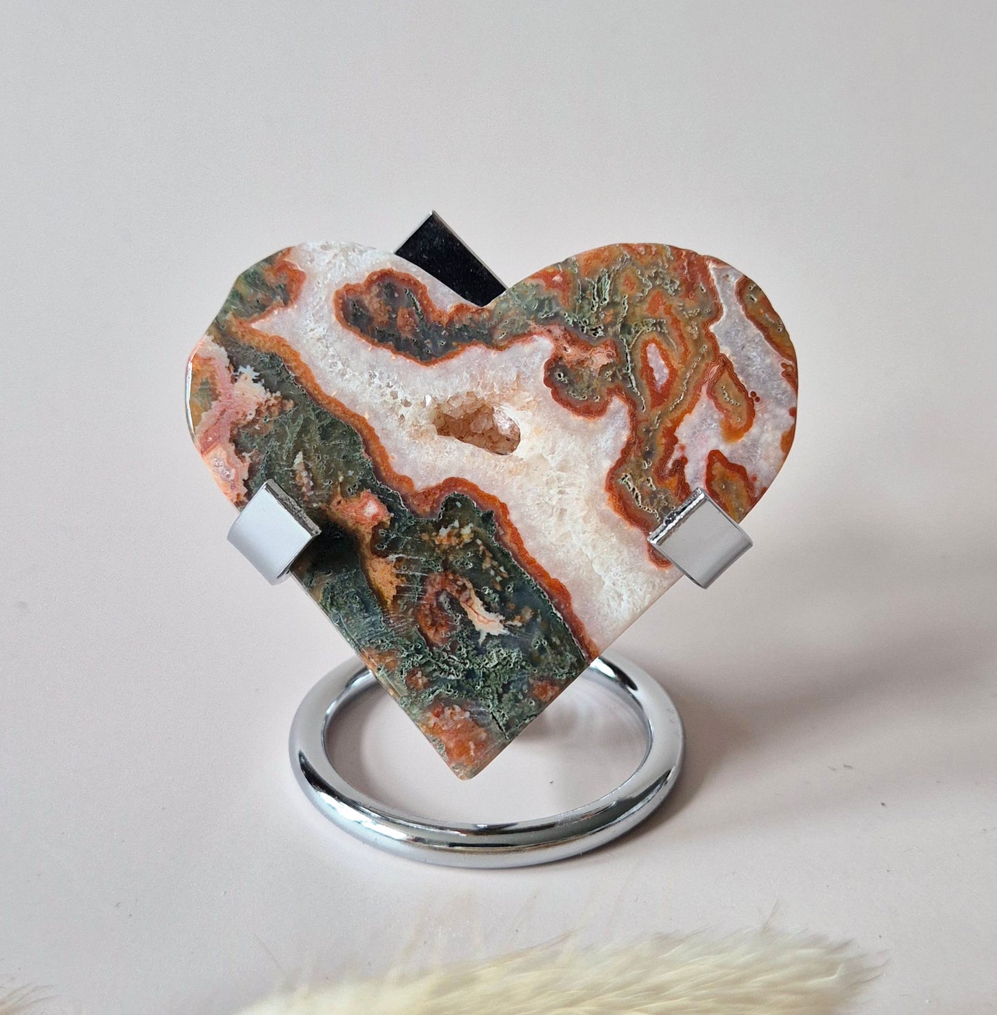 Rotes Druzy-Moosachat-Herz (8-10 cm) – Liebe & Leidenschaft