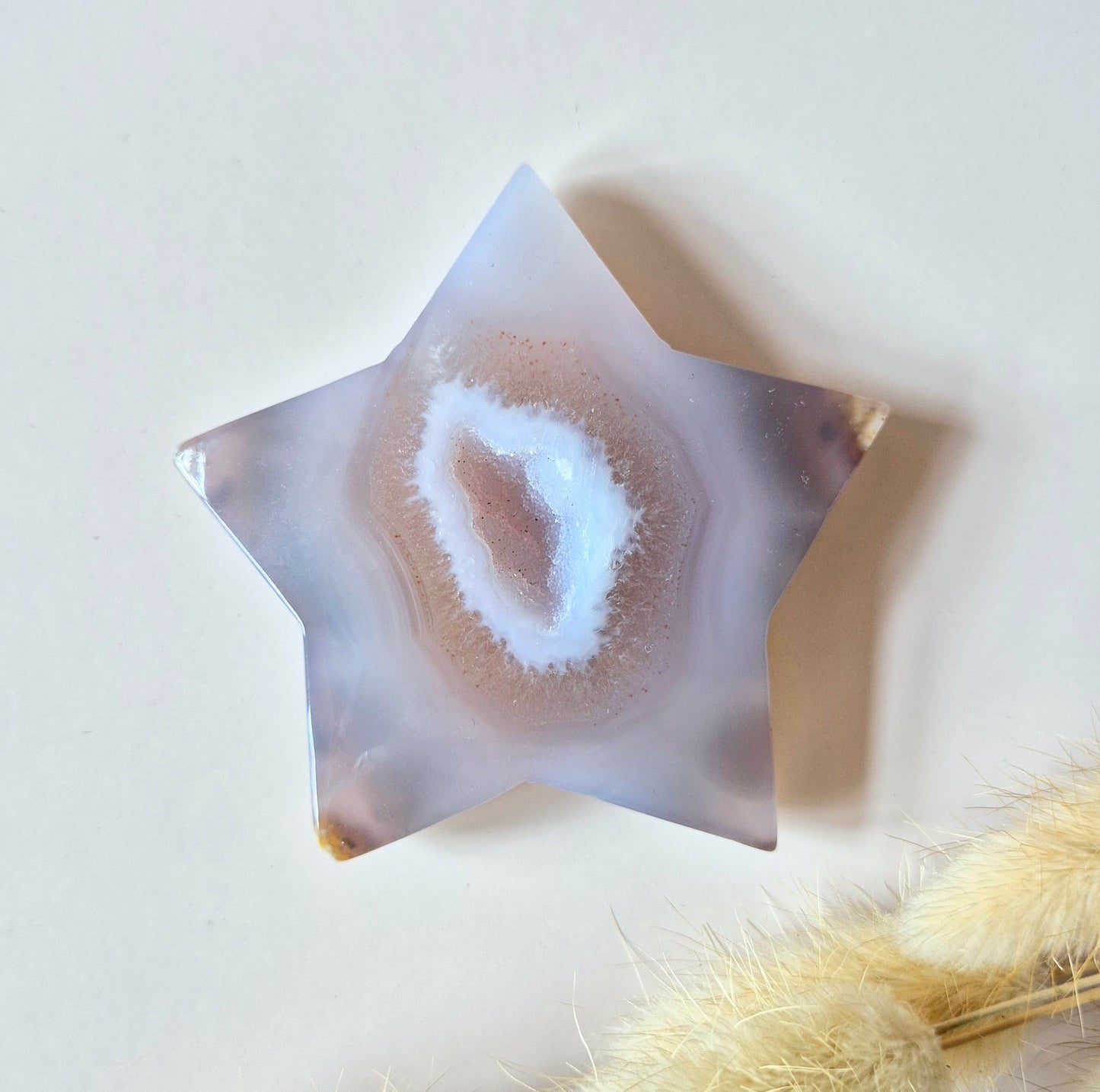 Edelsteen Druzy Grijze Agaat Ster 6-7cm| Kristallen Ster Carving vol Licht & Rust