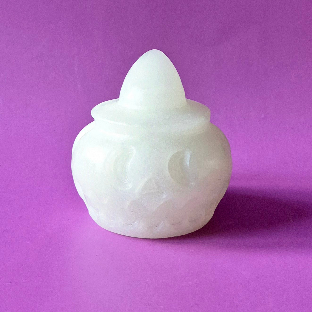 Witte Jade Halloween Pompoen met Hoed – ca. 5 cm - Edelsteen Decoratie