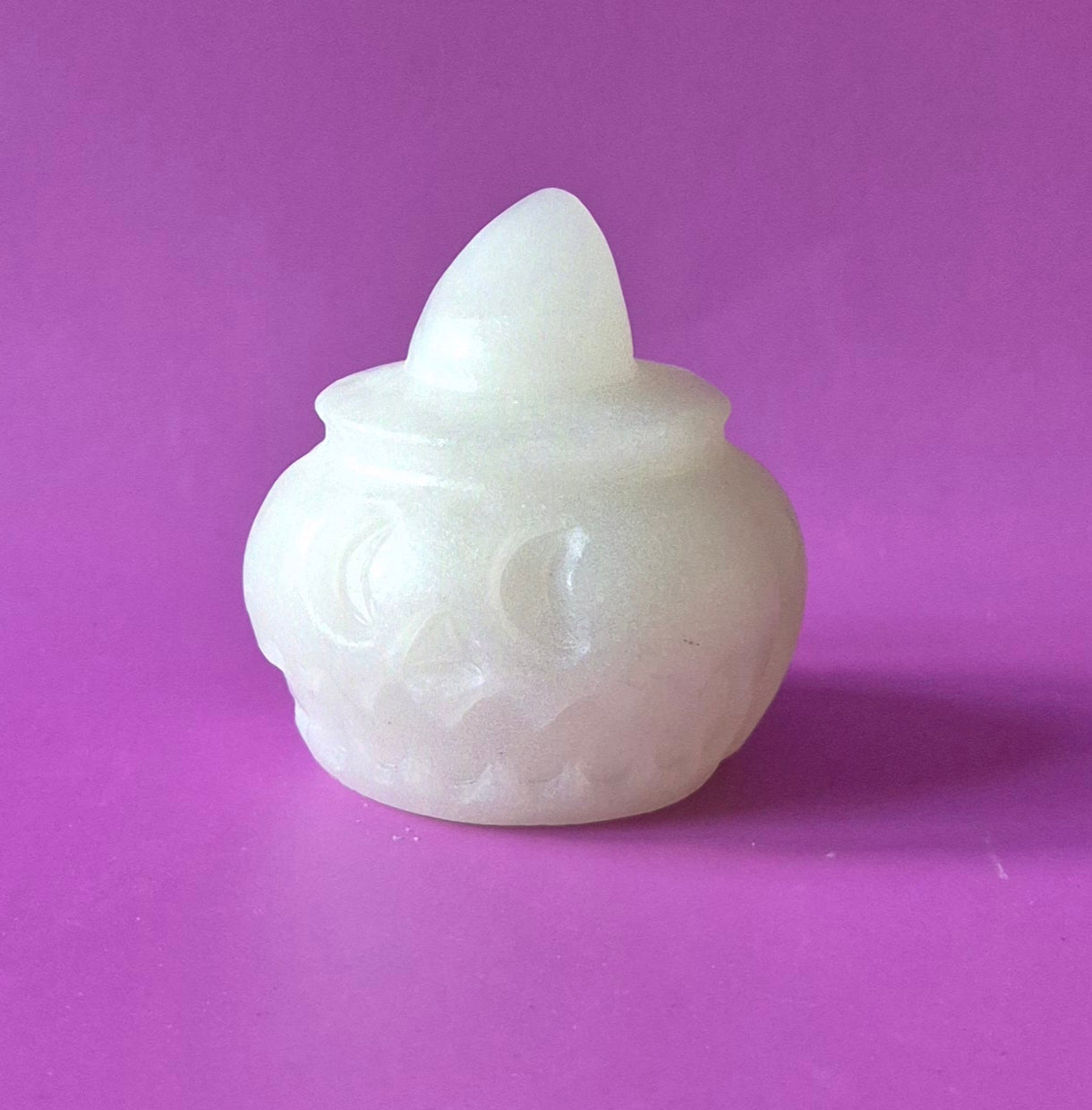 Witte Jade Halloween Pompoen met Hoed – ca. 5 cm - Edelsteen Decoratie
