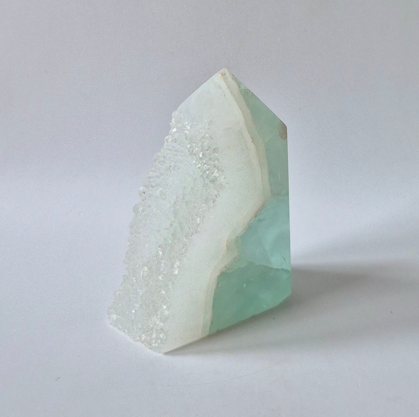 Groene Fluoriet Punt – Ruw & Gepolijst | Uniek Druzy Stuk 243 gram