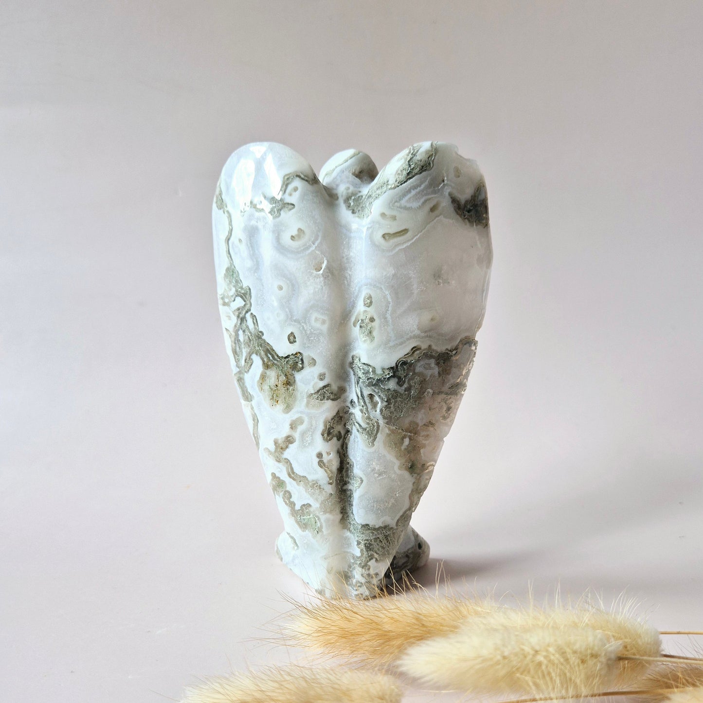Edelsteen Druzy Mosagaat Engel – 15 cm | ca. 555 gram