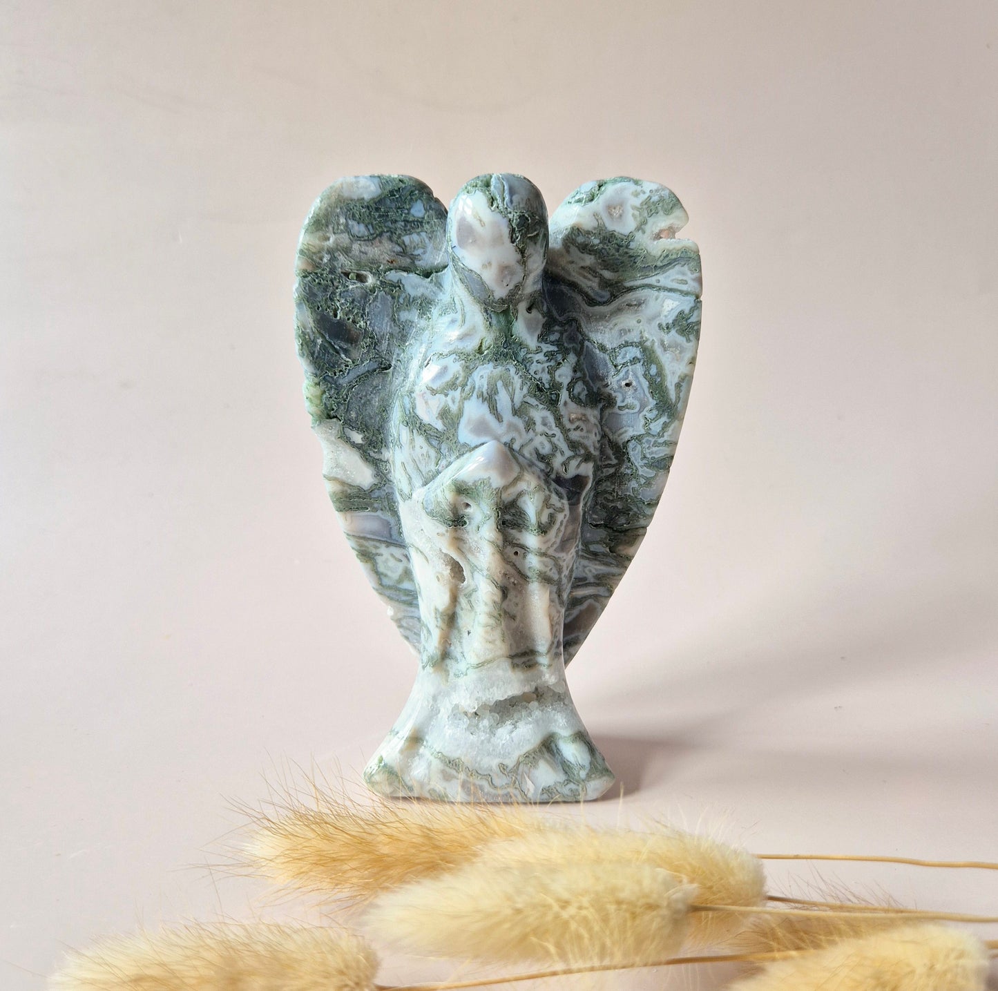 Edelsteen Druzy Mosagaat Engel – 15 cm | ca. 577 gram