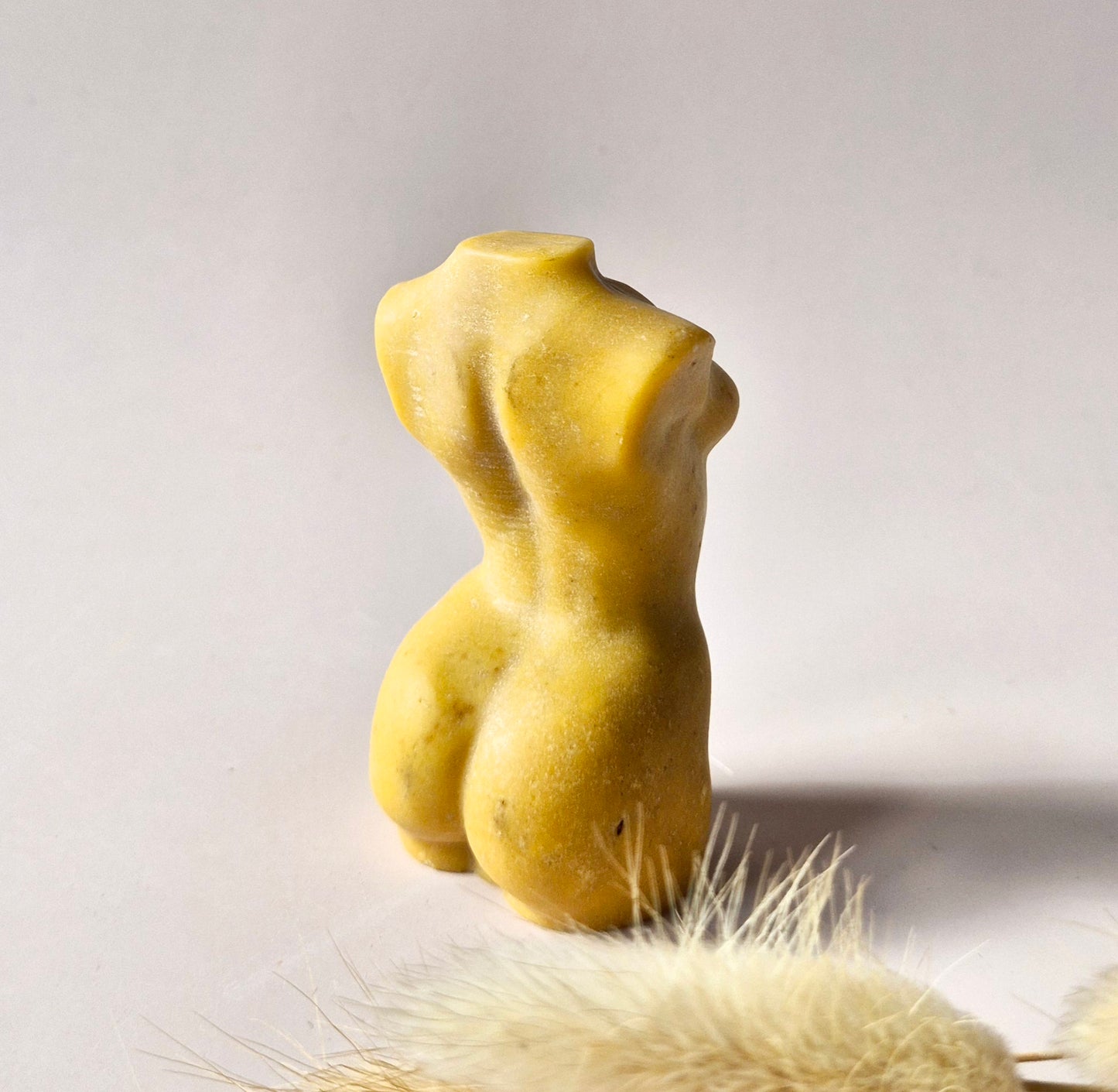 Gele Jade Vrouwenbeeldje – 8 cm – edelsteen buste