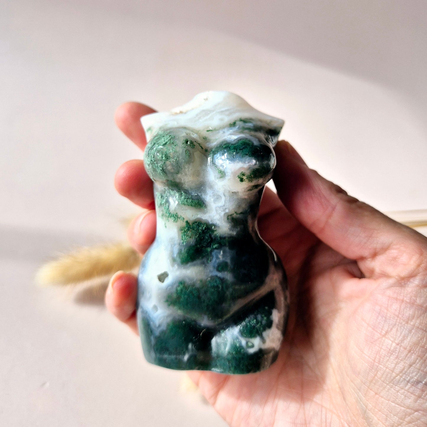 Gemstone Female Body Bust (8 cm) - Rose Quartz