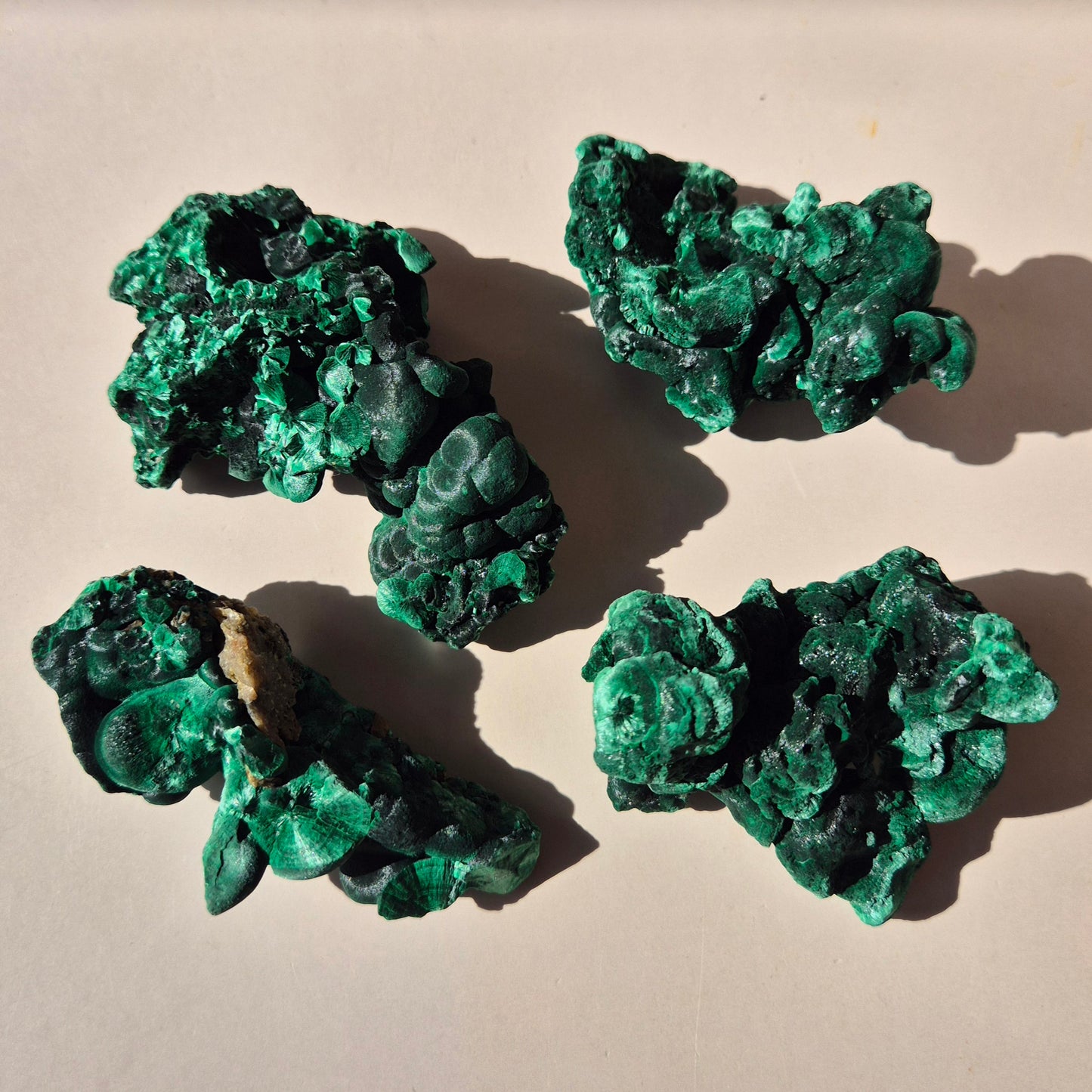 Velvet Malachite - Raw Malachite Gemstone Piece E. 95gr.