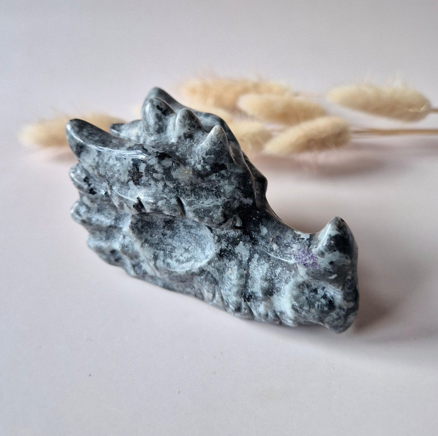Edelstein Super Auffälliger Labradorit Drachenschädel (5–6 cm) - Drachenschädel