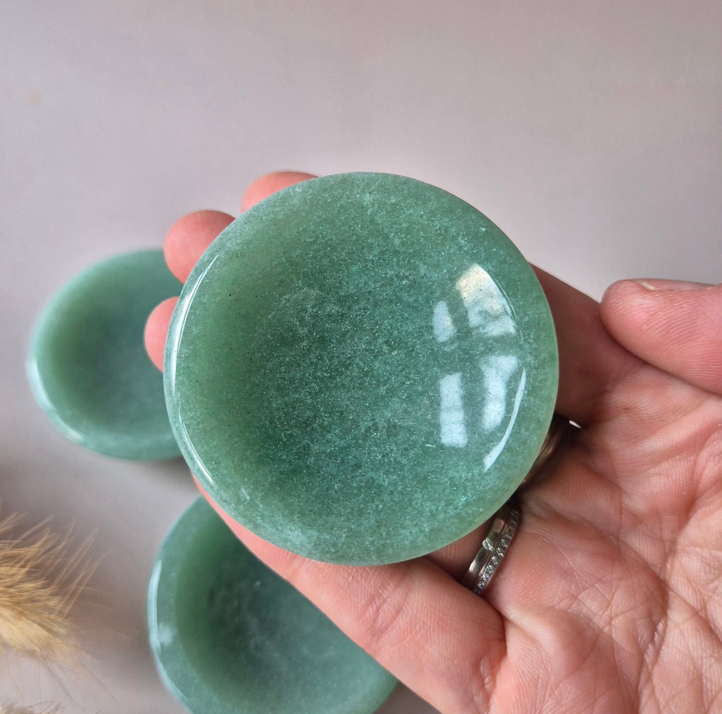Rhodonitschale (6-7 cm) – Liebe, Selbstvertrauen & emotionale Heilung