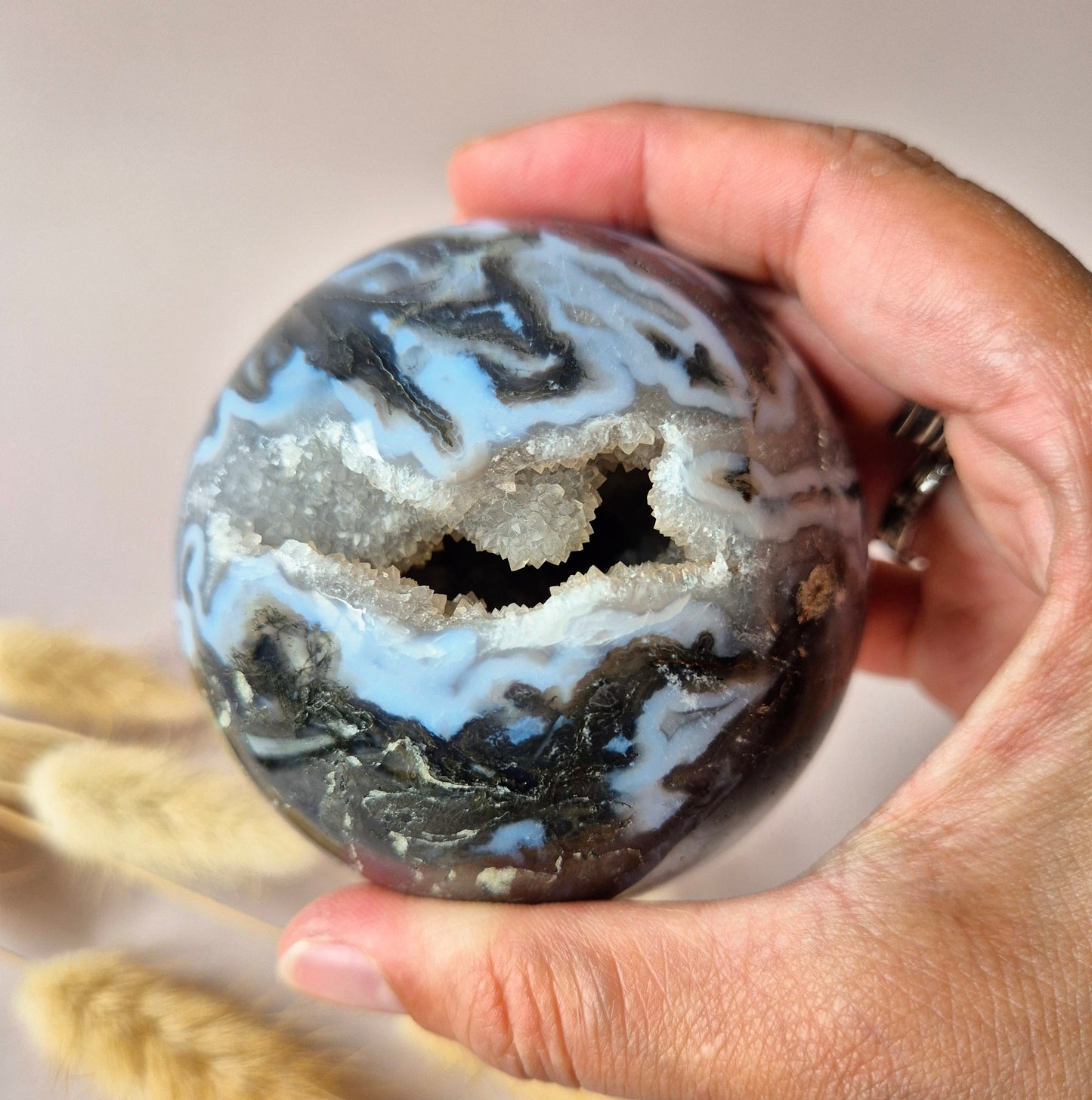 Kristallen Edelsteen Bol Mosagaat Druzy Geode sphere 75mm 530g