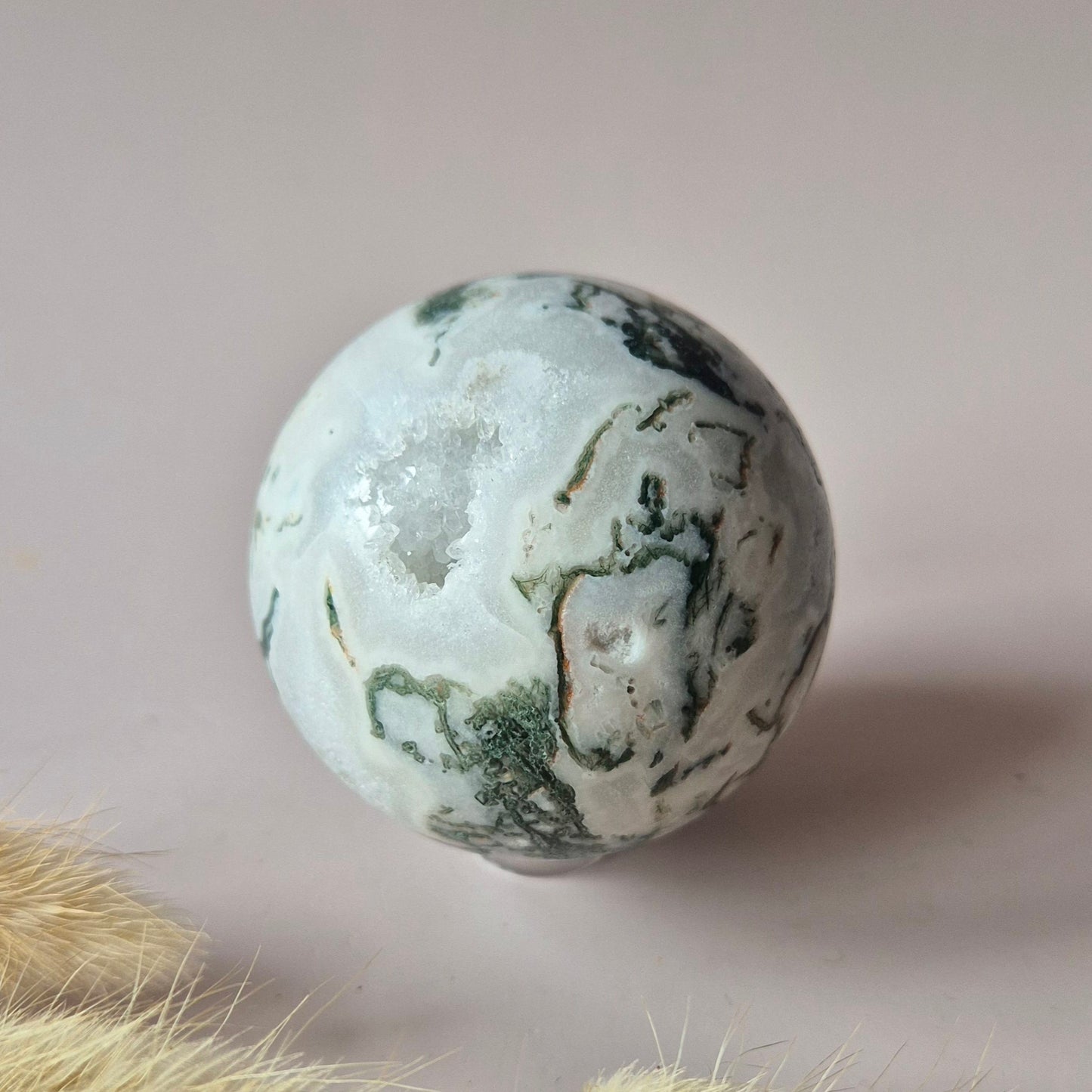 Kristallen Edelsteen Bol Mosagaat Druzy Geode sphere 55mm 210g