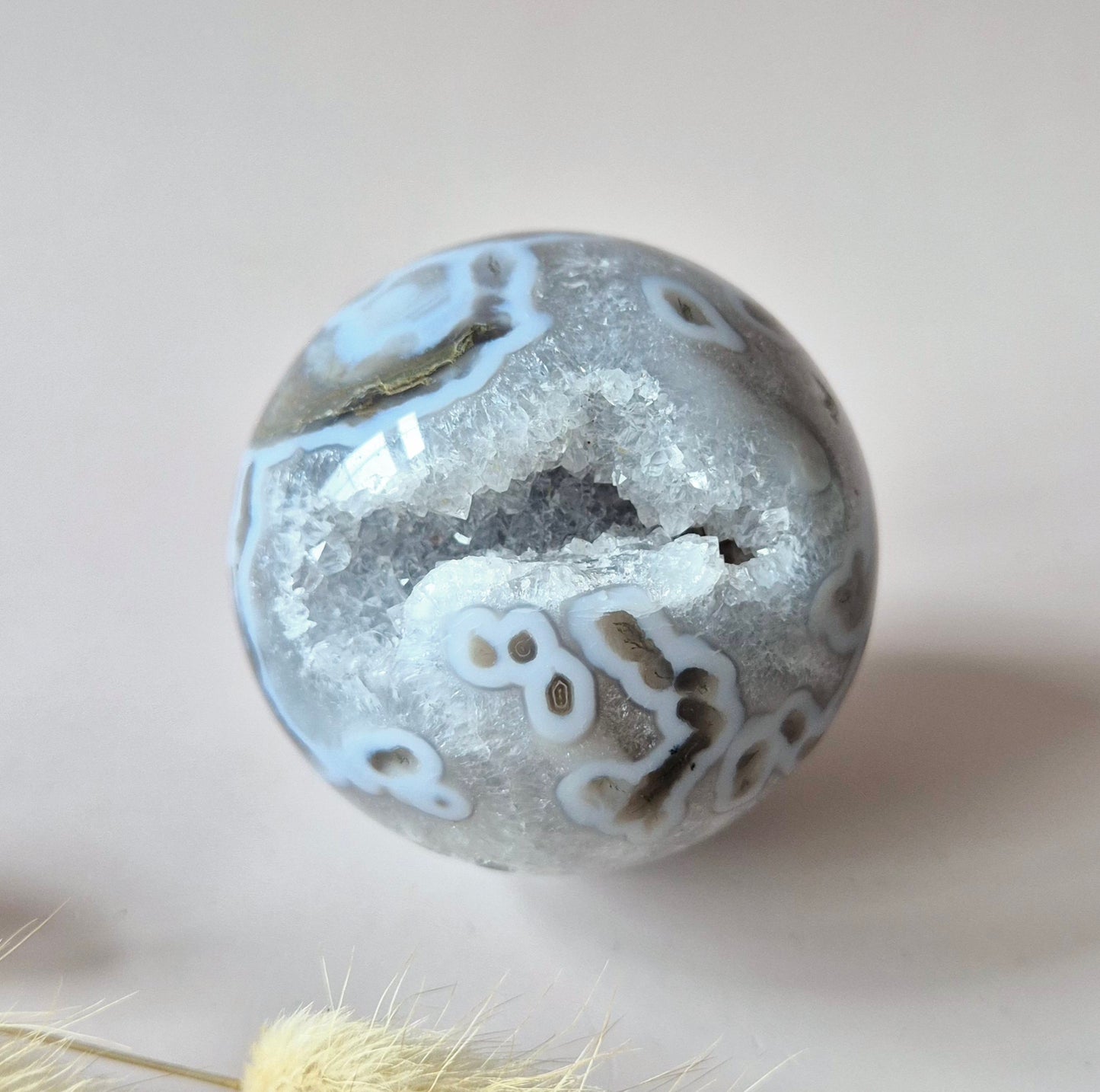 Kristallen Edelsteen Bol Mosagaat Druzy Geode sphere 60mm 285g