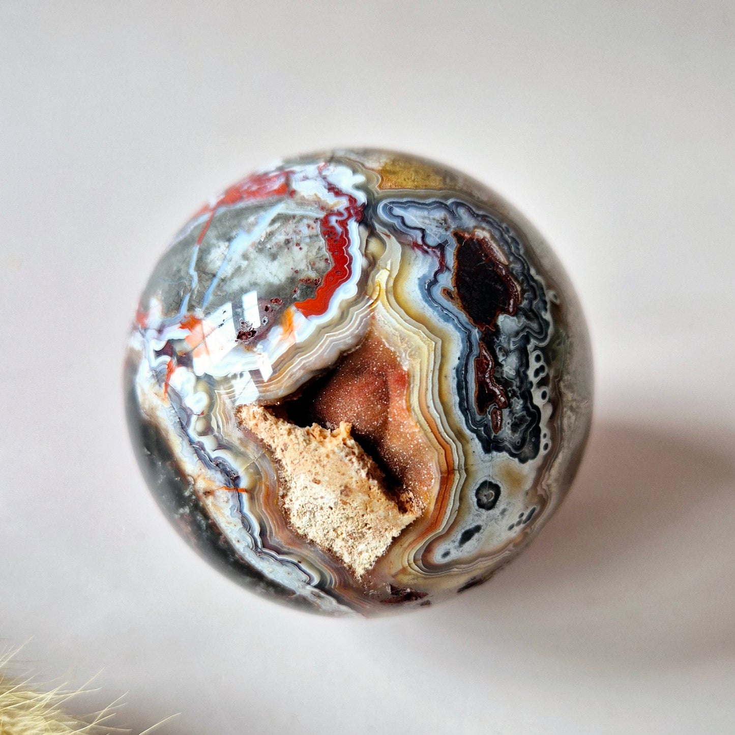 Kristallen Edelsteen Bol Druzy Crazy Mexican Agate sphere 67mm 424g