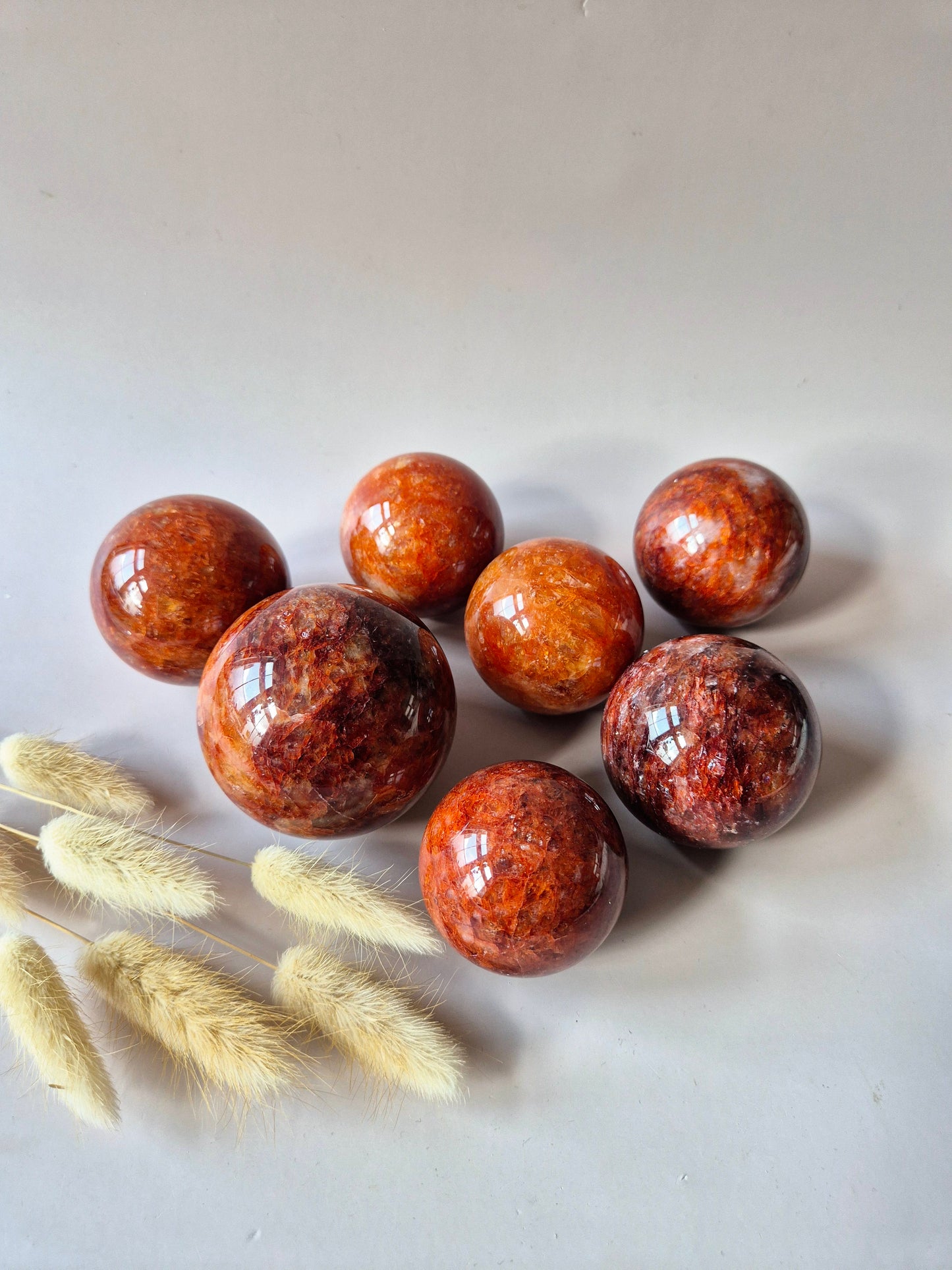 Fire Quartz Kristallen Bol – 50mm Hematoïde Kwarts Sphere