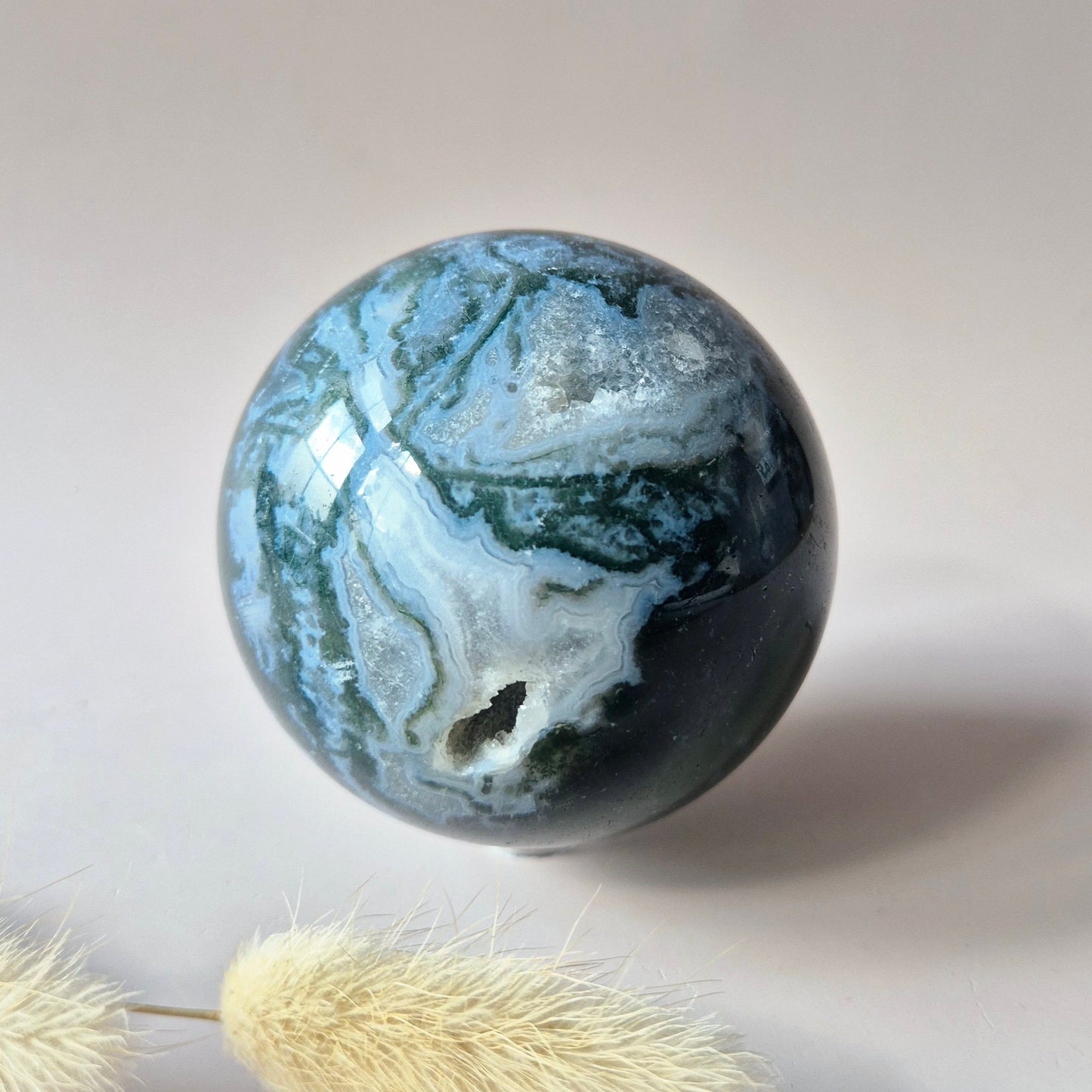 Kristallen Edelsteen Bol Mosagaat Druzy Geode sphere 75mm 540g