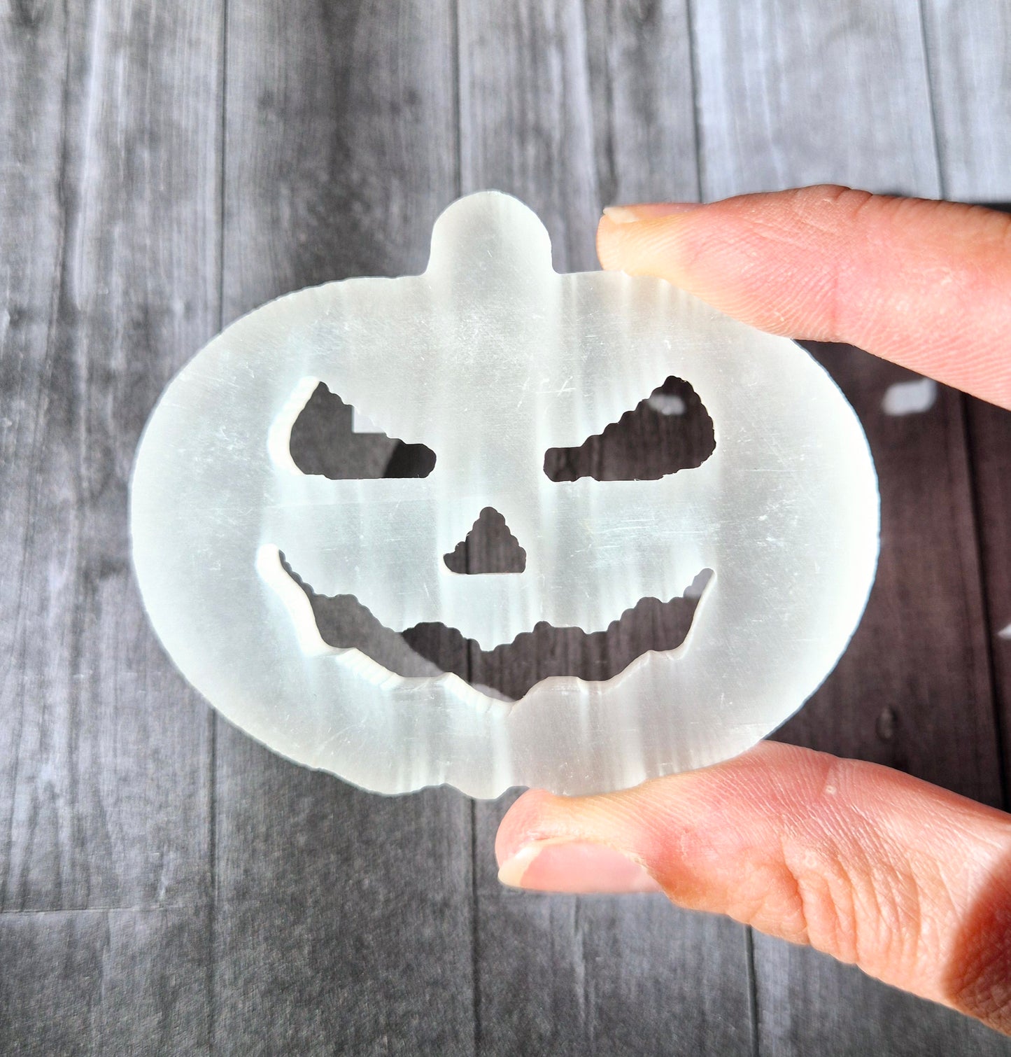 Seleniet Pompoen Carving – Halloween Crystal Magic