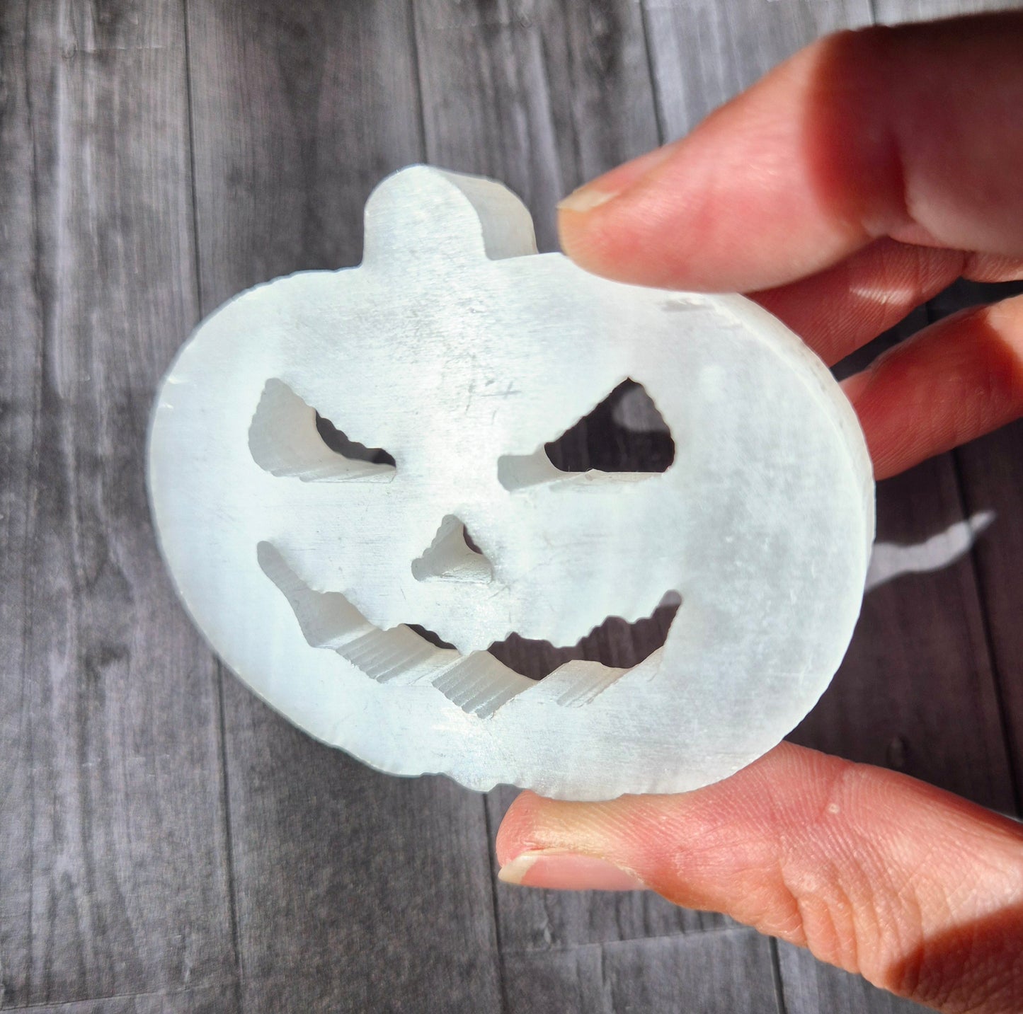 Seleniet Pompoen Carving – Halloween Crystal Magic