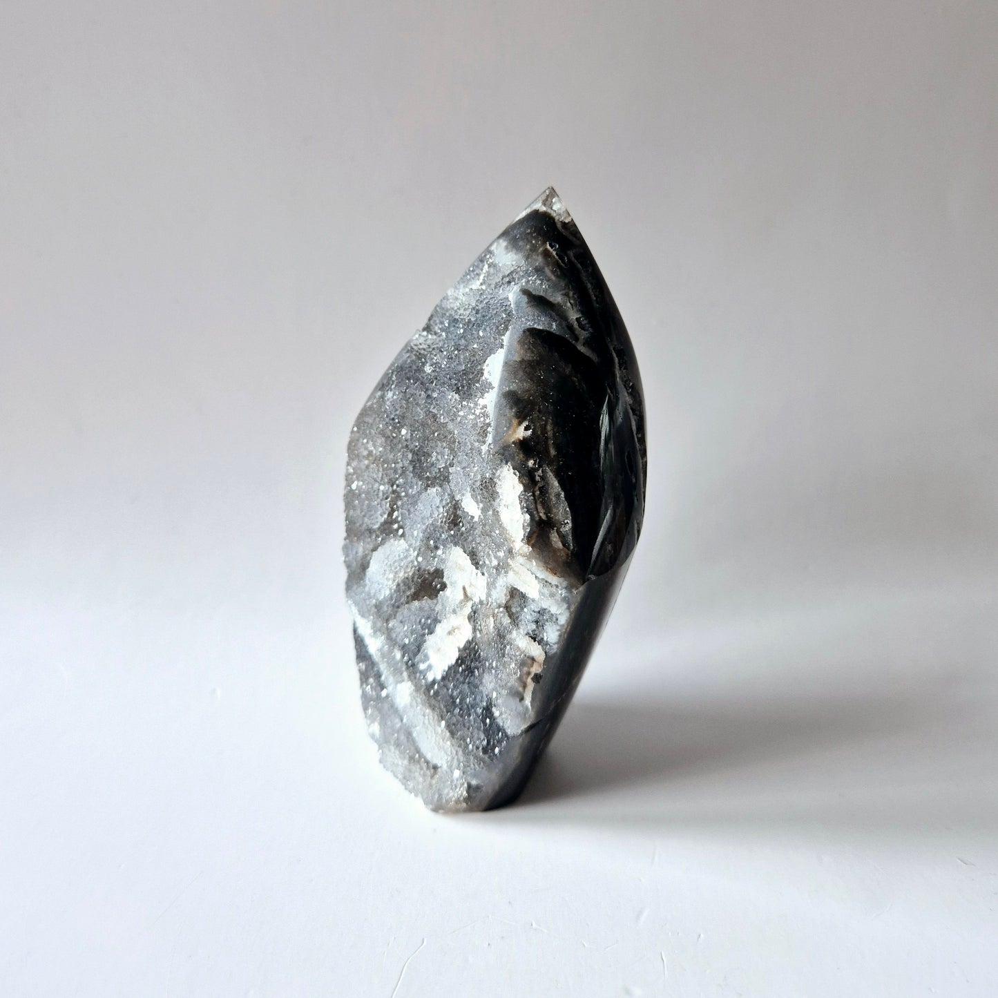 Edelsteen Druzy Sphalerite Flame Sculptuur #1 - 283g