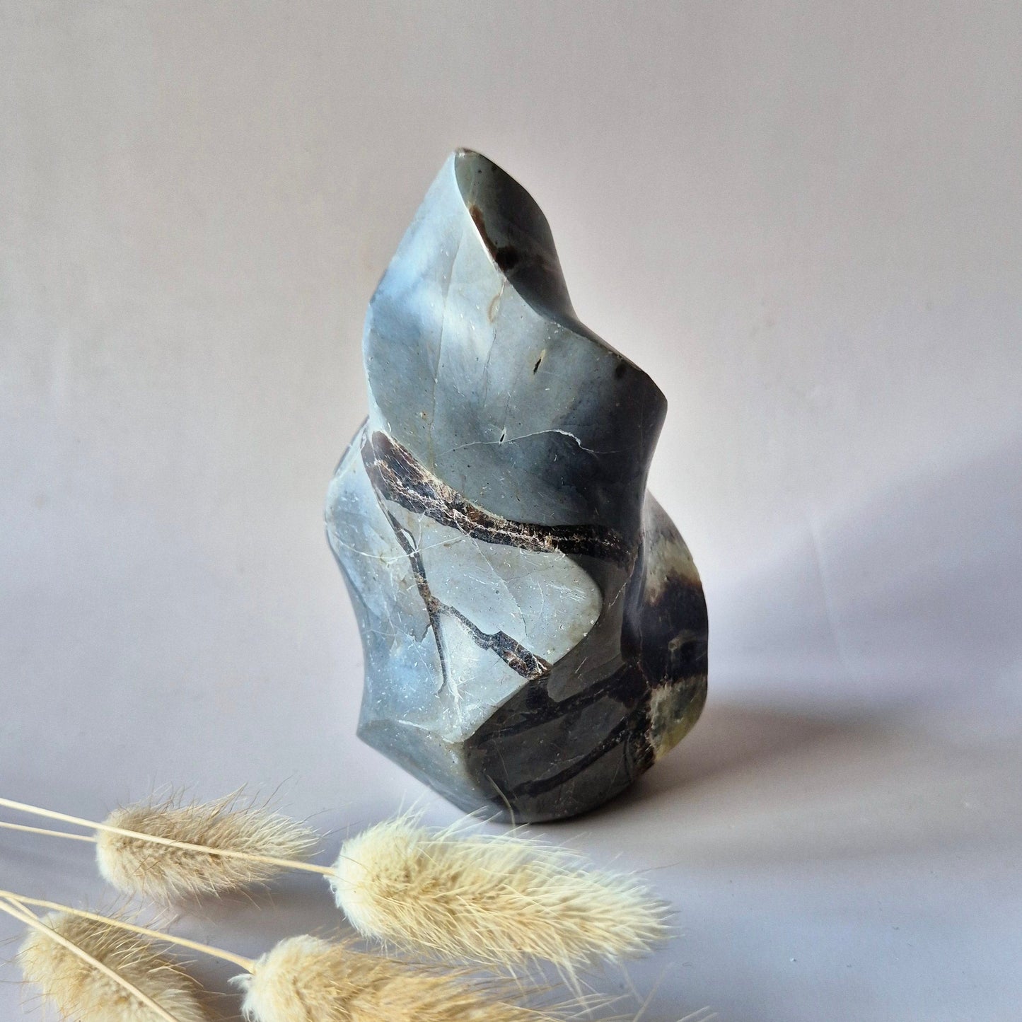 Edelstein Blauer Mondstein Flamme 7-9cm mit schönem Blitz