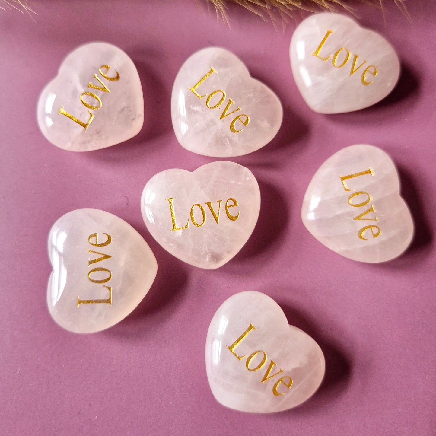 Rozenkwarts Hartje LOVE 3cm – Handsteen worrystone zorgensteen Palmsteen