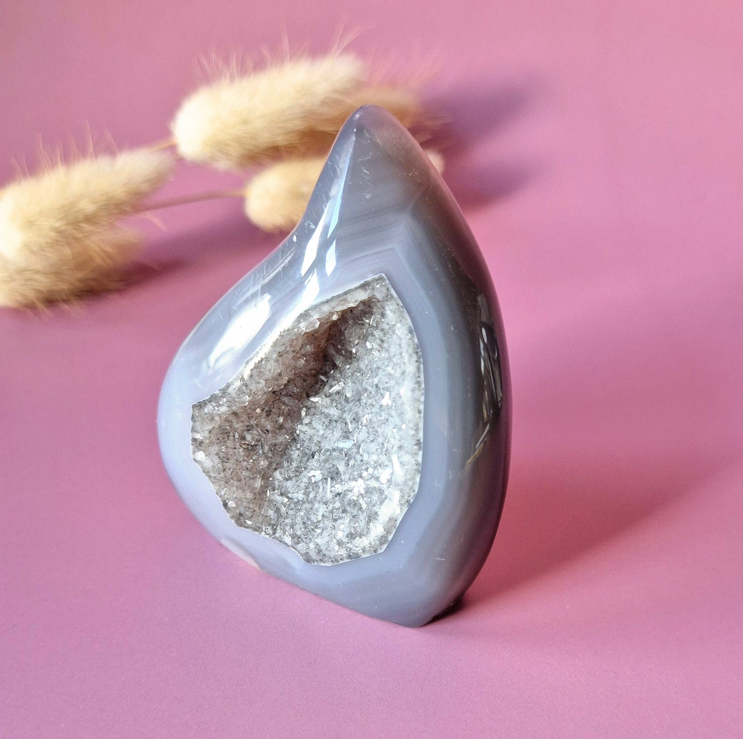 Druzy Grijze Agaat Druppelvormige Drop / Flame Staande Edelsteen Kristal - #30 190g.