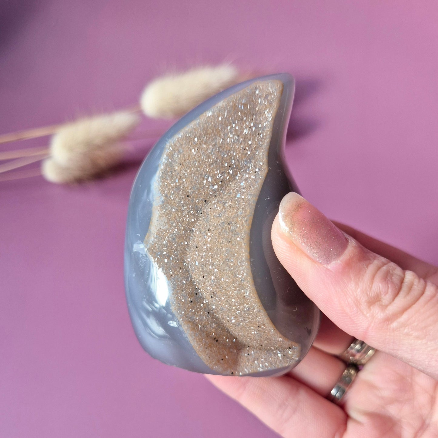 Druzy Grijze Agaat Druppelvormige Drop / Flame Staande Edelsteen Kristal - #32 172g.