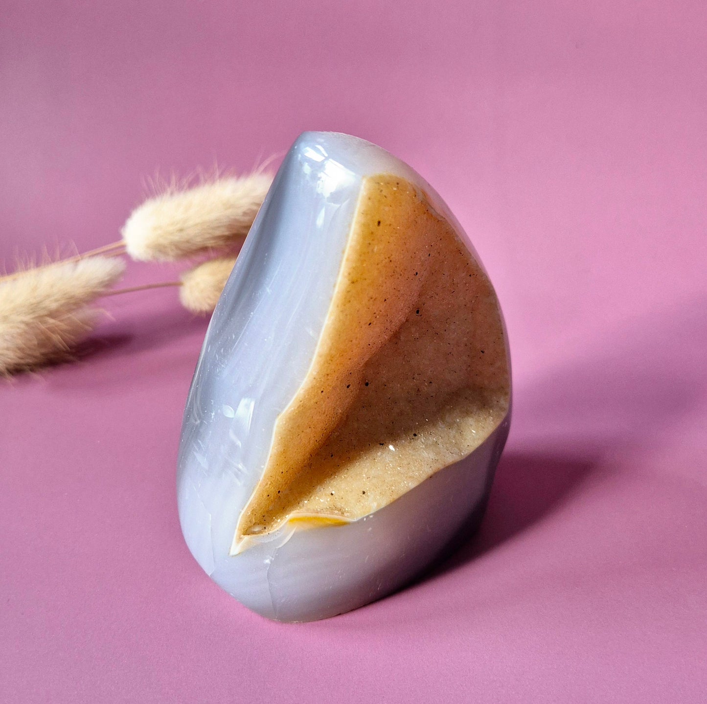 Druzy Grijze Agaat Druppelvormige Drop / Flame Staande Edelsteen Kristal - #44 427g.