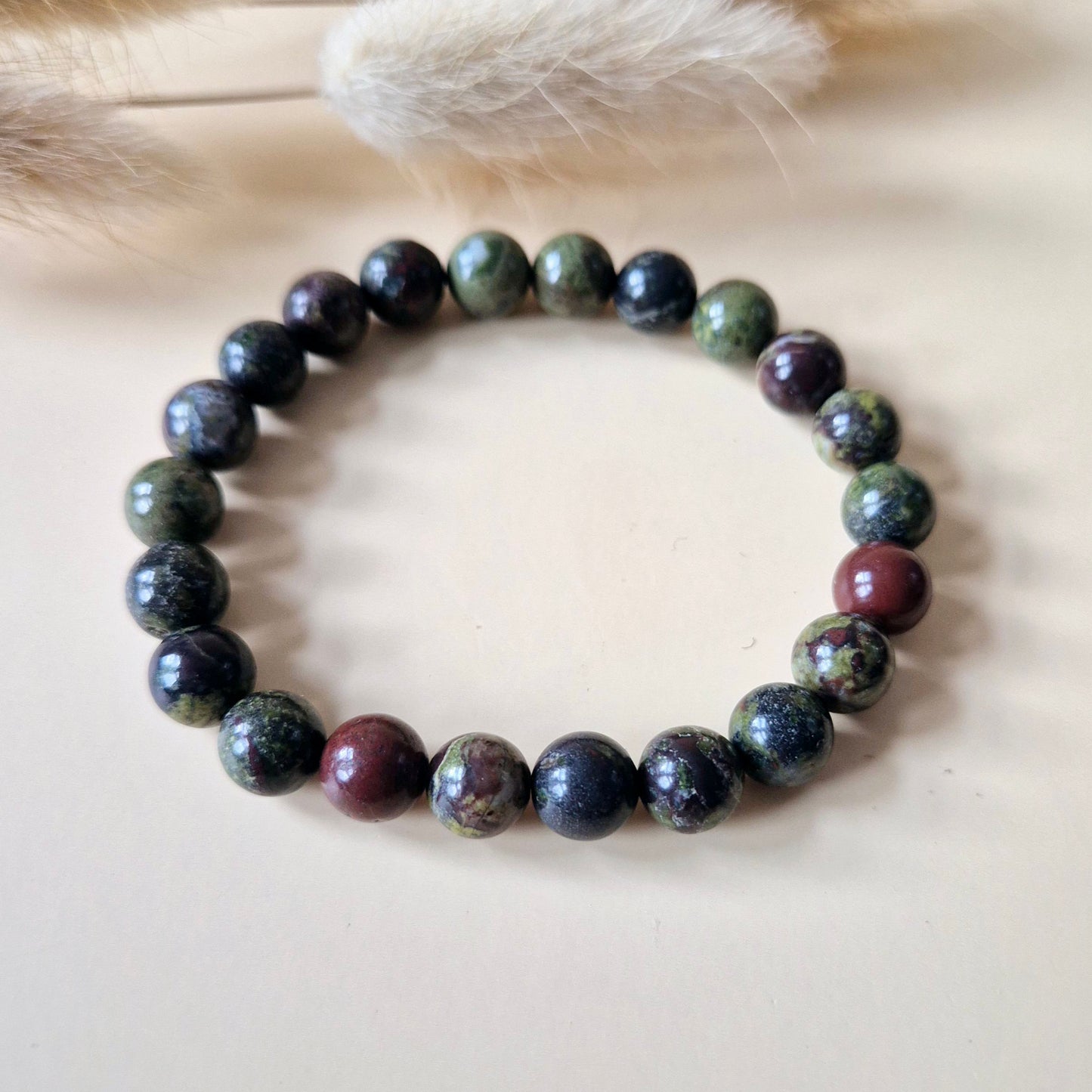 Edelsteen armband met 8mm ronde kralen - Dragon Blood