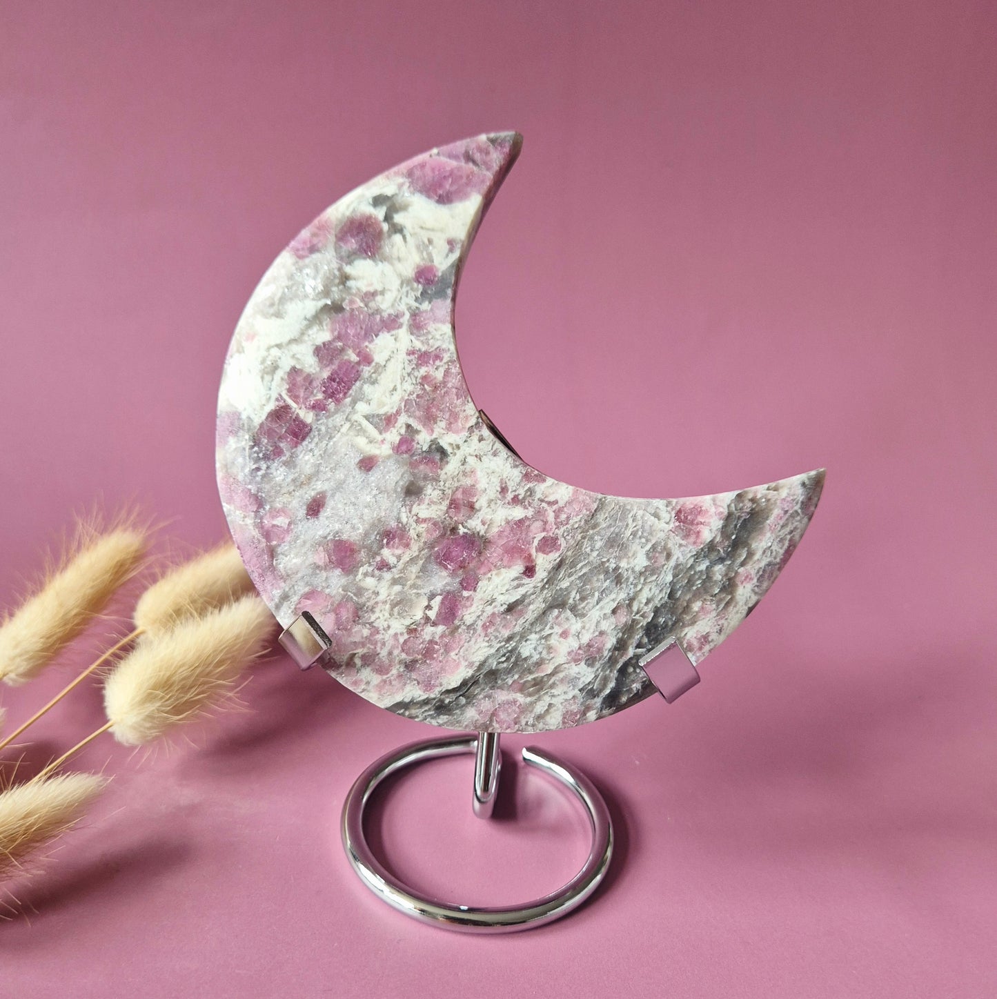 XL Plum Blossom Tourmaline Maan op Standaard 211g - Edelsteen Statement Piece