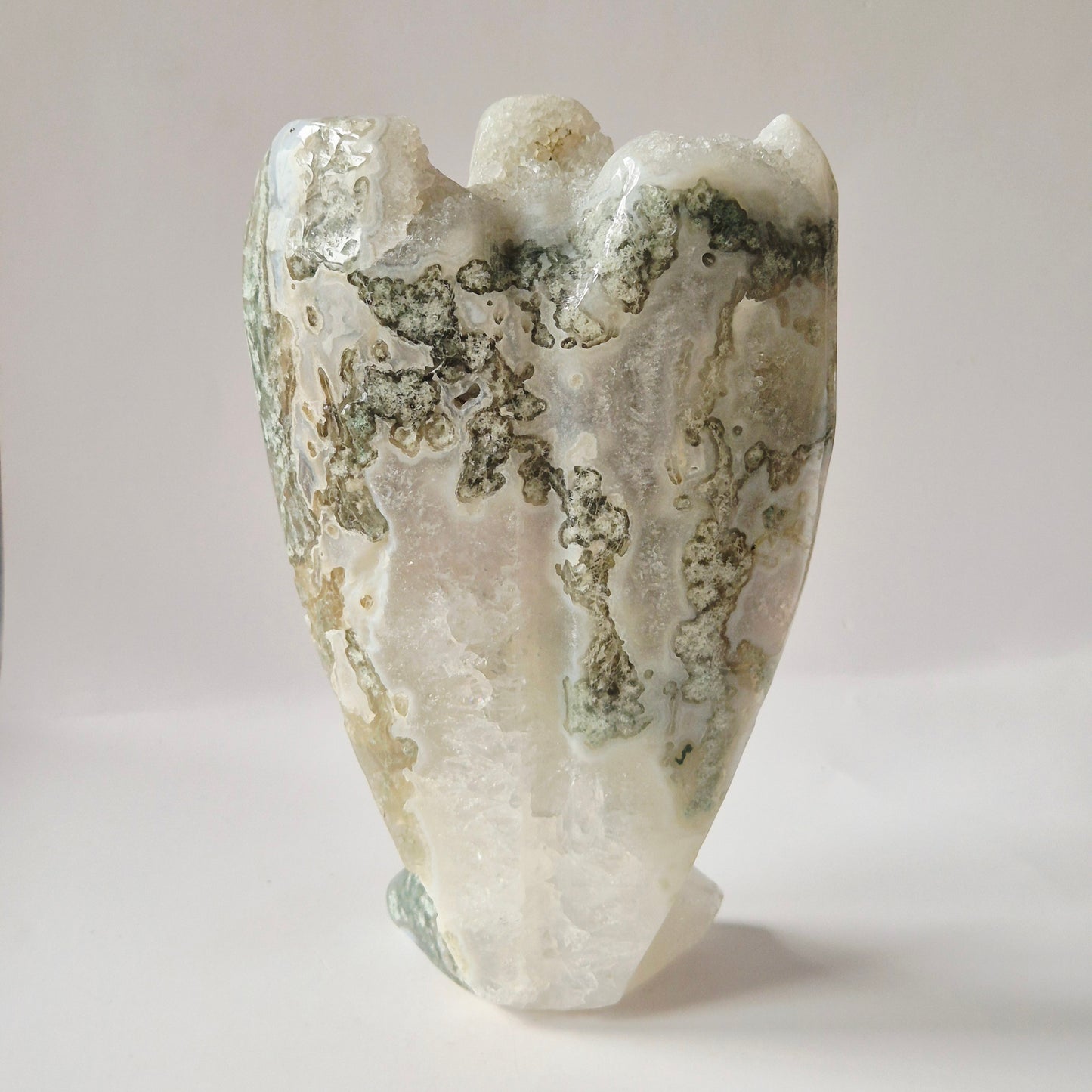 Edelsteen Druzy Mosagaat Engel – 15 cm | ca. 559 gram