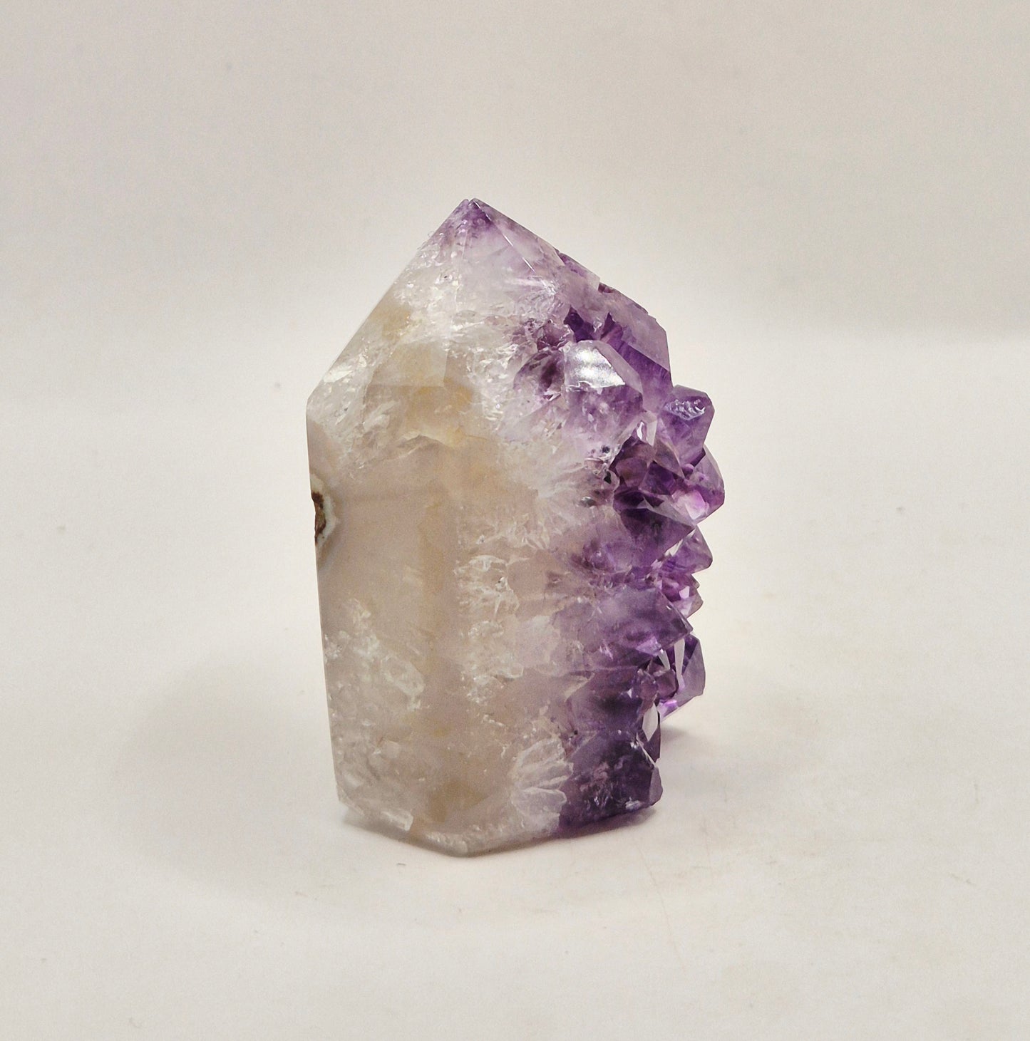 Amethist Agaat Punt Uruguay 92g – Hoogwaardige Druzy Edelsteen met Natuurlijke Agaatbanden