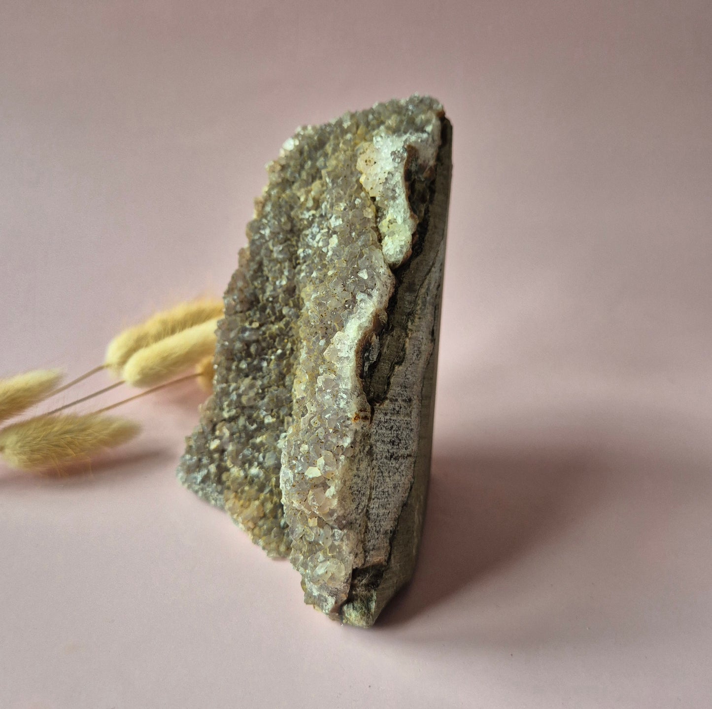 Edelsteen Amethist Geode van 857 gram – Spirituele Eyecatcher met Krachtige Energie cathedral