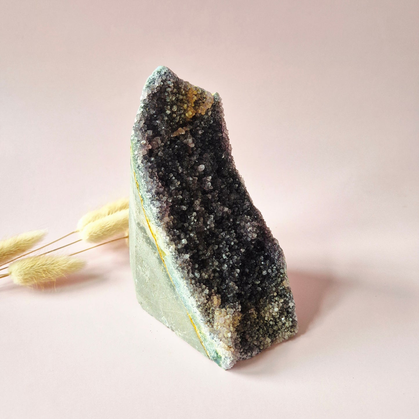 Edelsteen Amethist Geode met Calciet van 755 gram – Spirituele Eyecatcher met Krachtige Energie cathedral