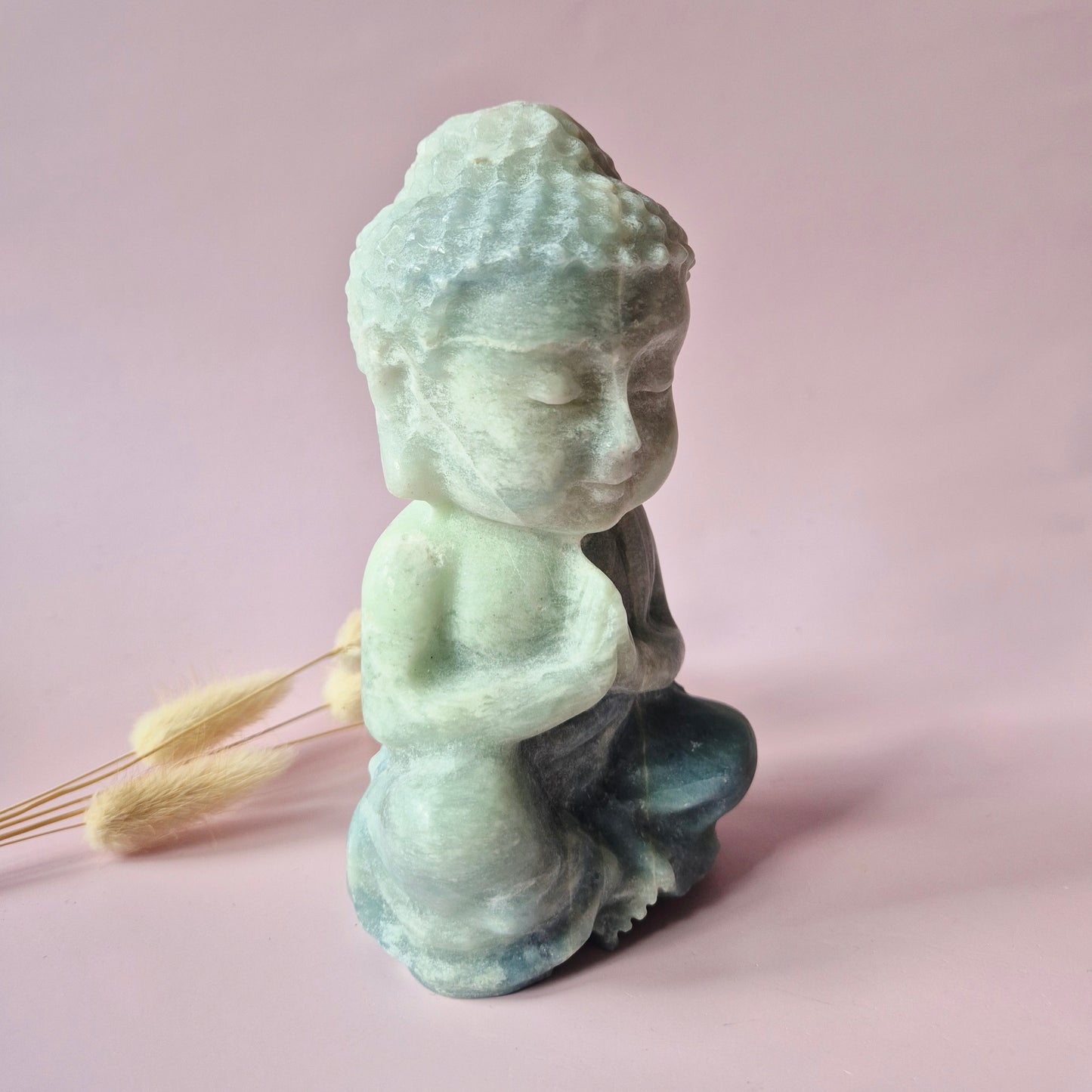 caribbean calcite buddha beeld blauw groen edelsteen meditatie decor 15 cm
