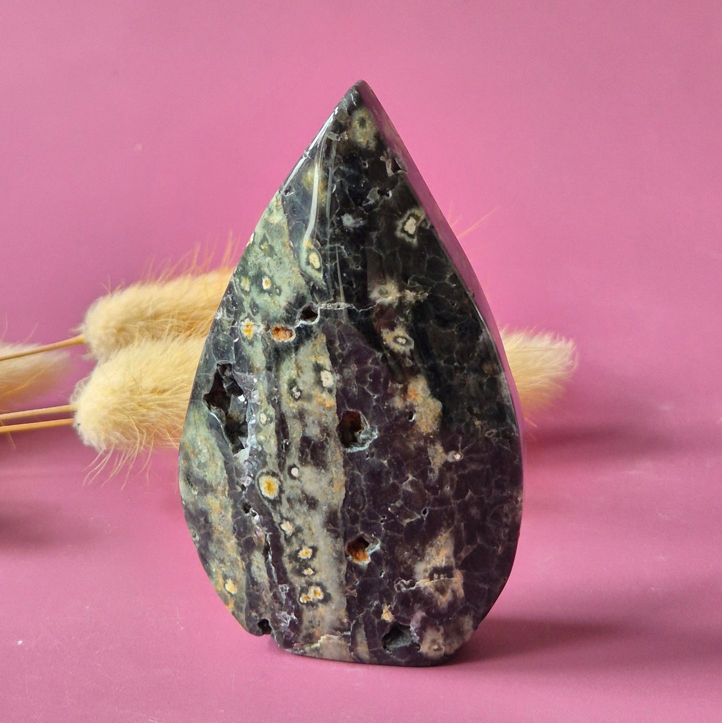 Moosachat – Drusenförmiger, flammenförmiger Edelsteinkristall – D. 12 x 5,5 cm, 215 Gramm Moosachat