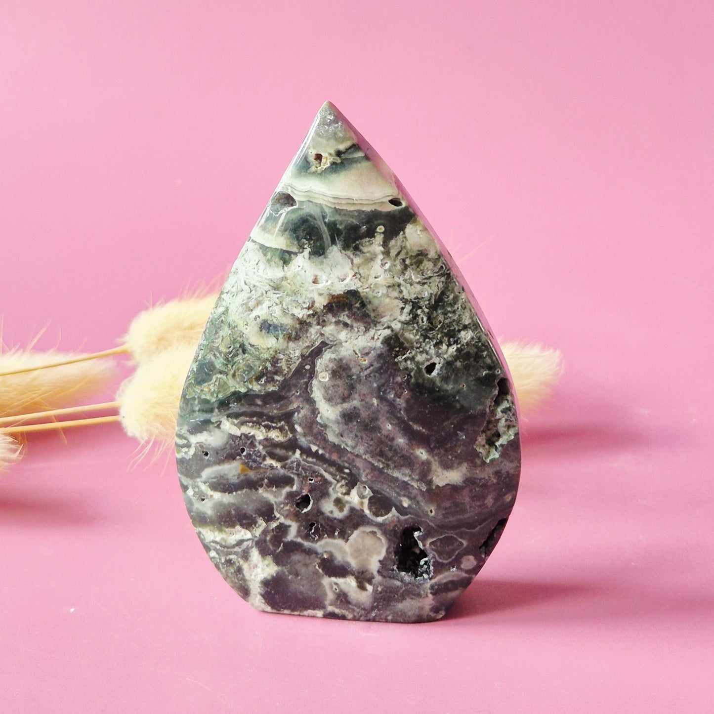 Moosachat – Drusenförmiger, flammenförmiger Edelsteinkristall – D. 12 x 5,5 cm, 215 Gramm Moosachat