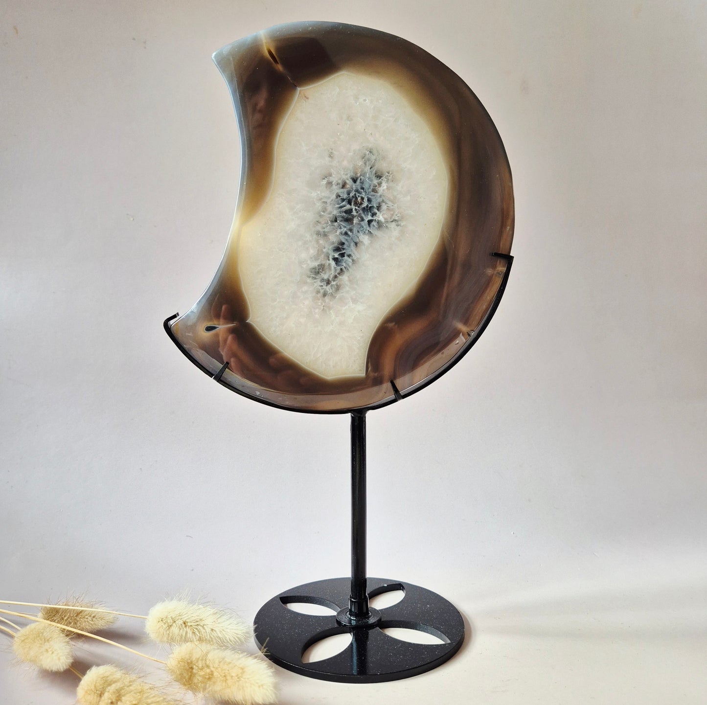 Edelstein (Druzy) Achatscheibe auf Ständer (11–14 cm) – #18 Erdung, Gleichgewicht & natürliche Schönheit