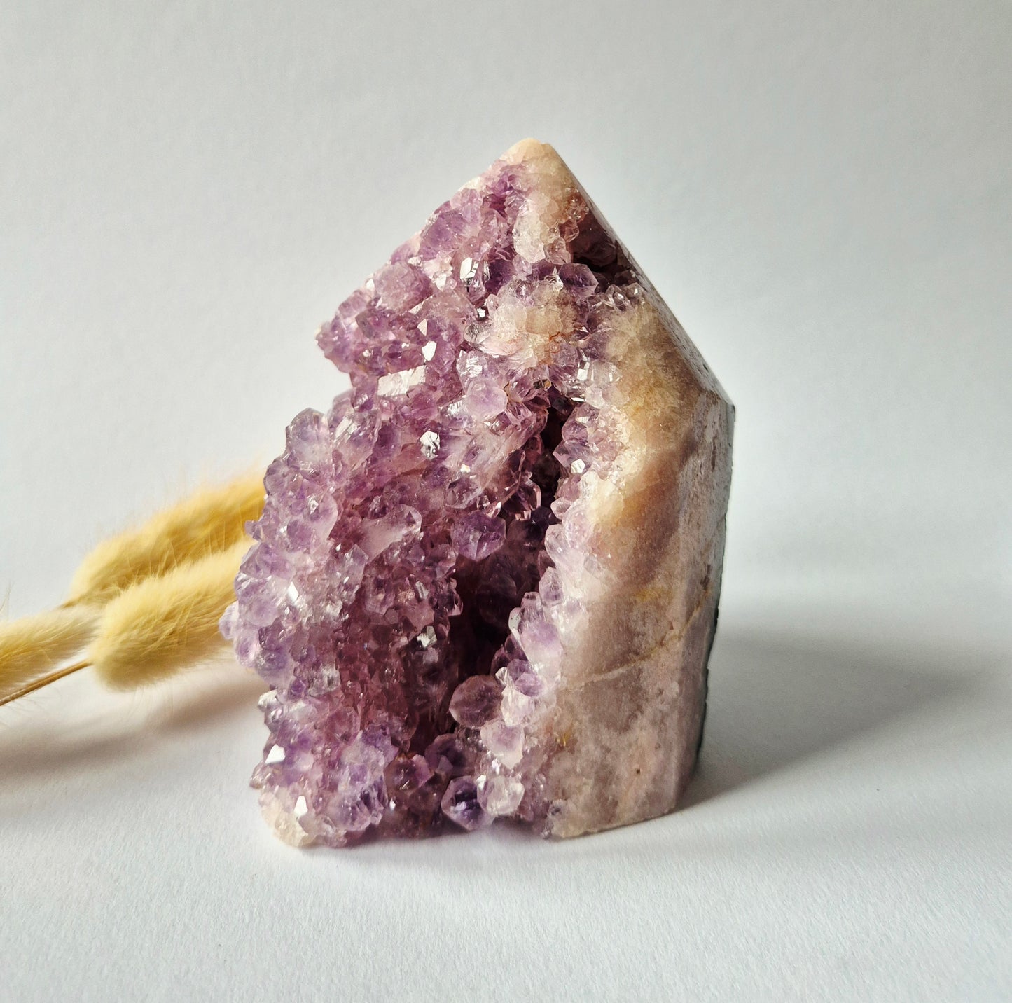 Roze Amethist Druzy Toren 760Gram – AA+ Natuurlijke Pink Amethyst uit Brazilië