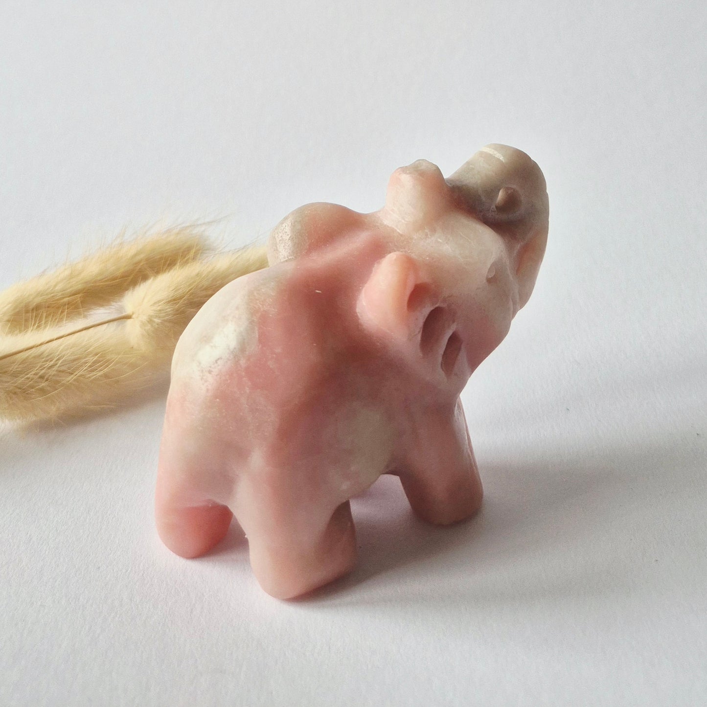 Roze Aragoniet Edelsteen Olifant 7x5cm – Handgesneden Kristallen Beeldje