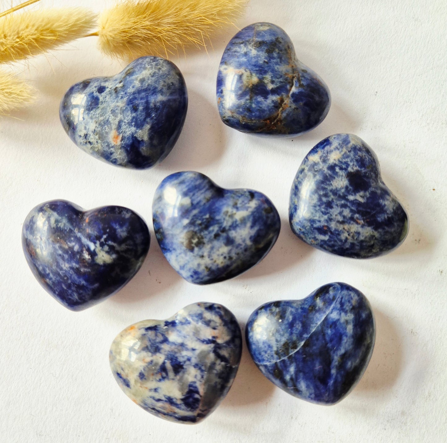 Mini-Herz - Roter Jaspis-Edelsteinherz / Taschenstein-Handschmeichler (2 x 2 cm)