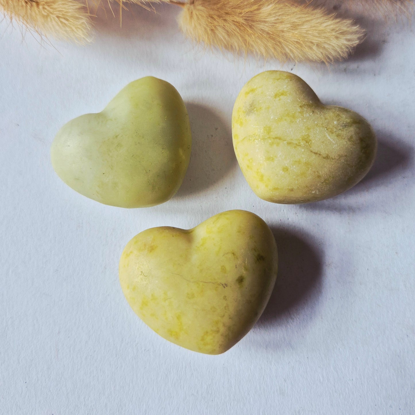 Mini-Herz - Roter Jaspis-Edelsteinherz / Taschenstein-Handschmeichler (2 x 2 cm)