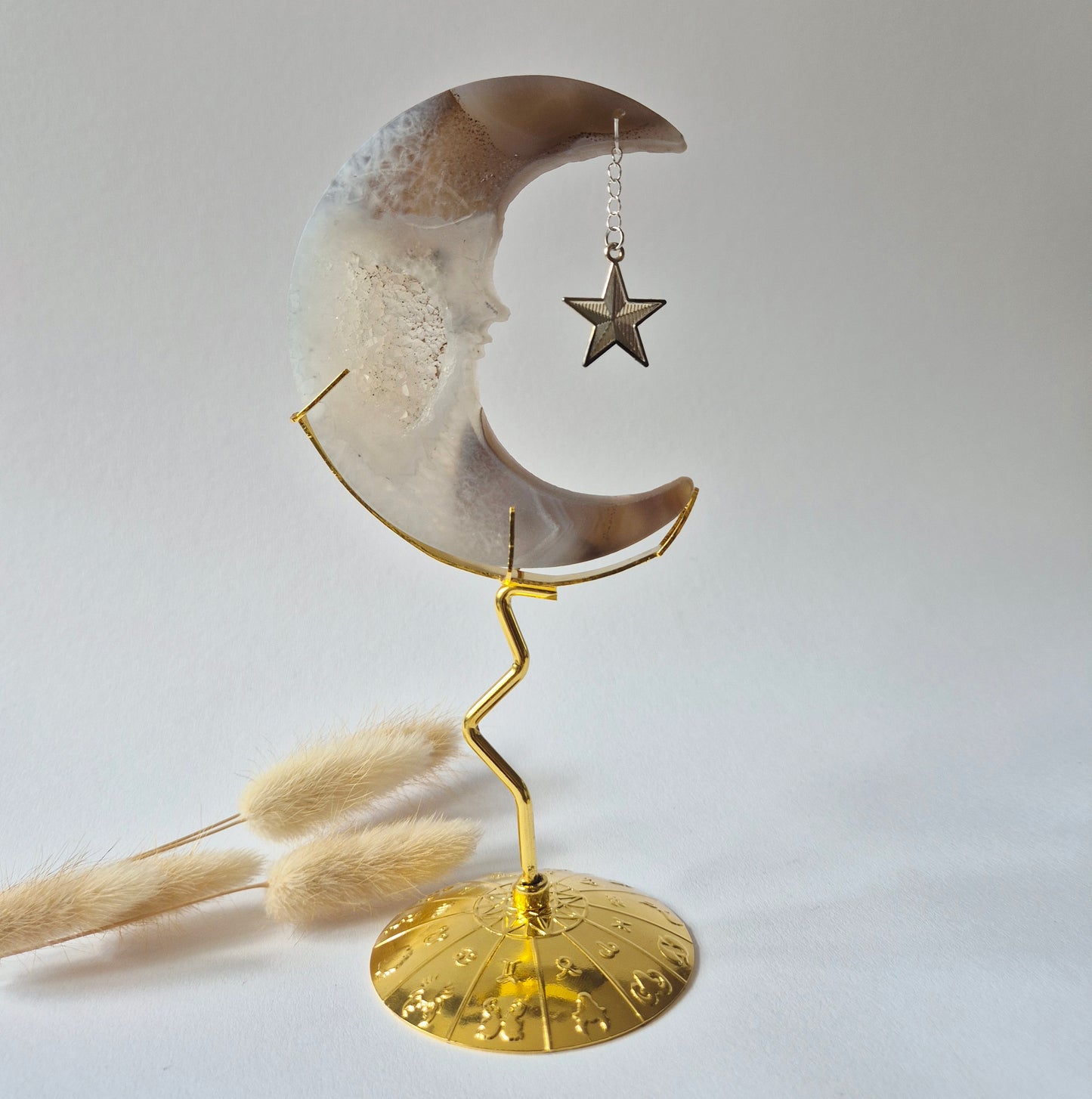 Rosenquarzmond mit Silberstern – 10cm | Edelstein-Gesichtsgravur Spirituelles Interieur