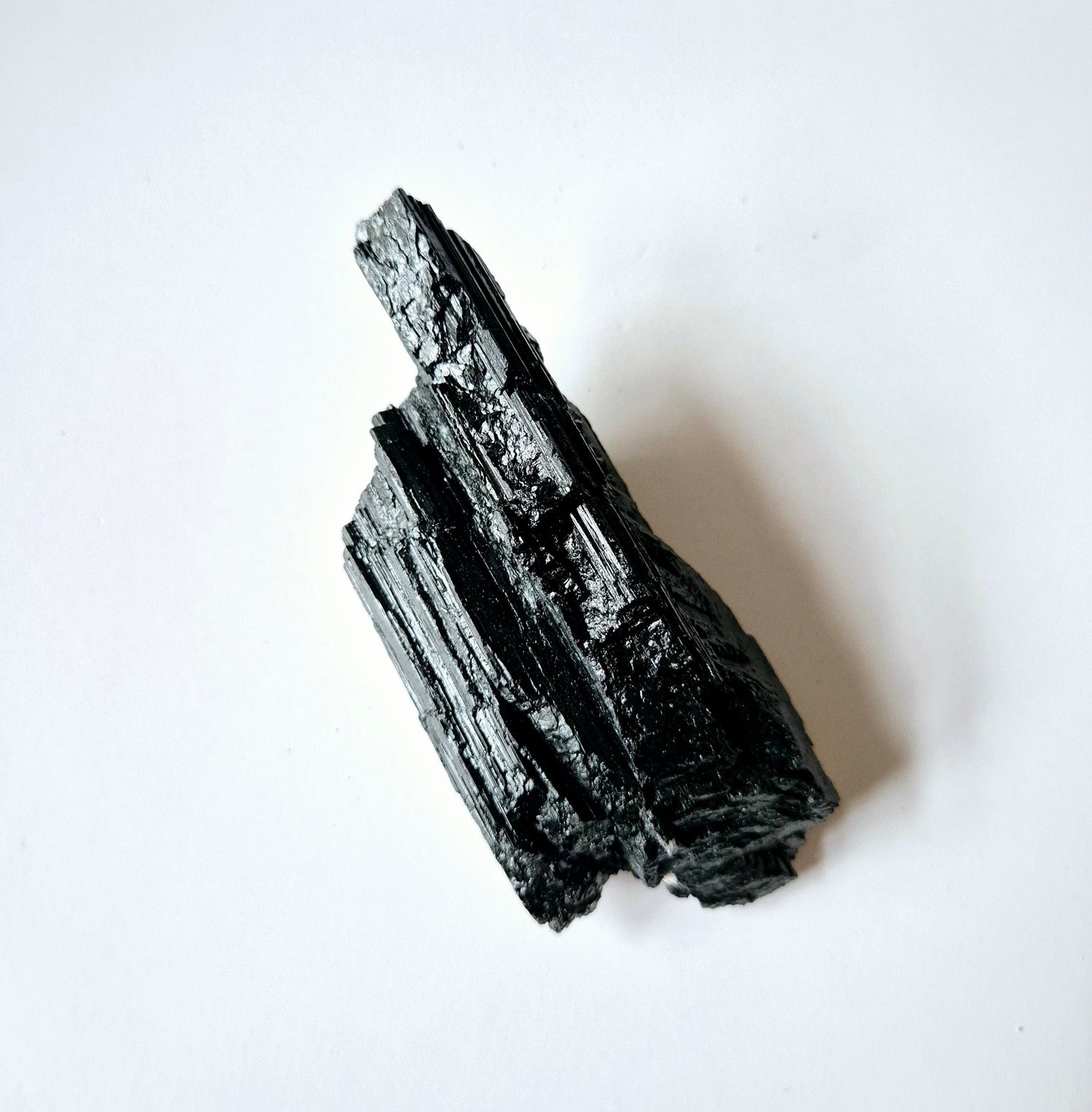 Ruwe Zwarte Toermalijn Black tourmaline raw piece