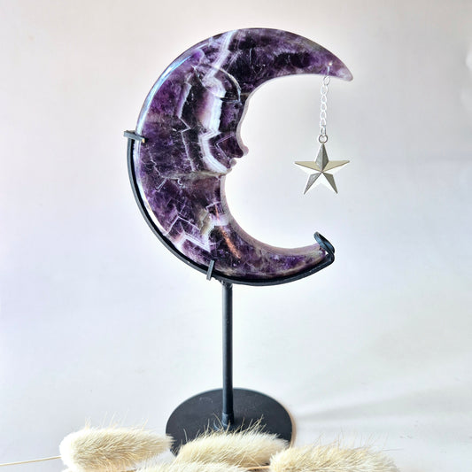 XL Gemstone Moss Agate Moon on Stand (Druzy &amp; Patterns) #158 - 400g 12,7cm