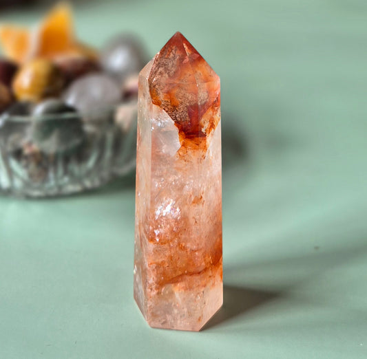 Edelsteen Fire Quartz Toren – 80-100 gram – Innerlijke Kracht, Focus & Emotionele Heling