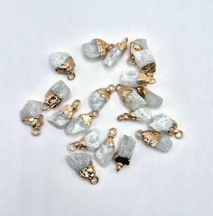 Starterpaket mit Halskette mit kleinem Rohedelsteinanhänger (1–1,5 cm) + kostenloses Display