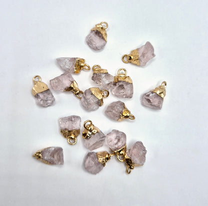 Starterpaket mit Halskette mit kleinem Rohedelsteinanhänger (1–1,5 cm) + kostenloses Display