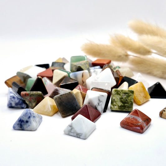 Mini Gemstone Pyramids 1.5cm